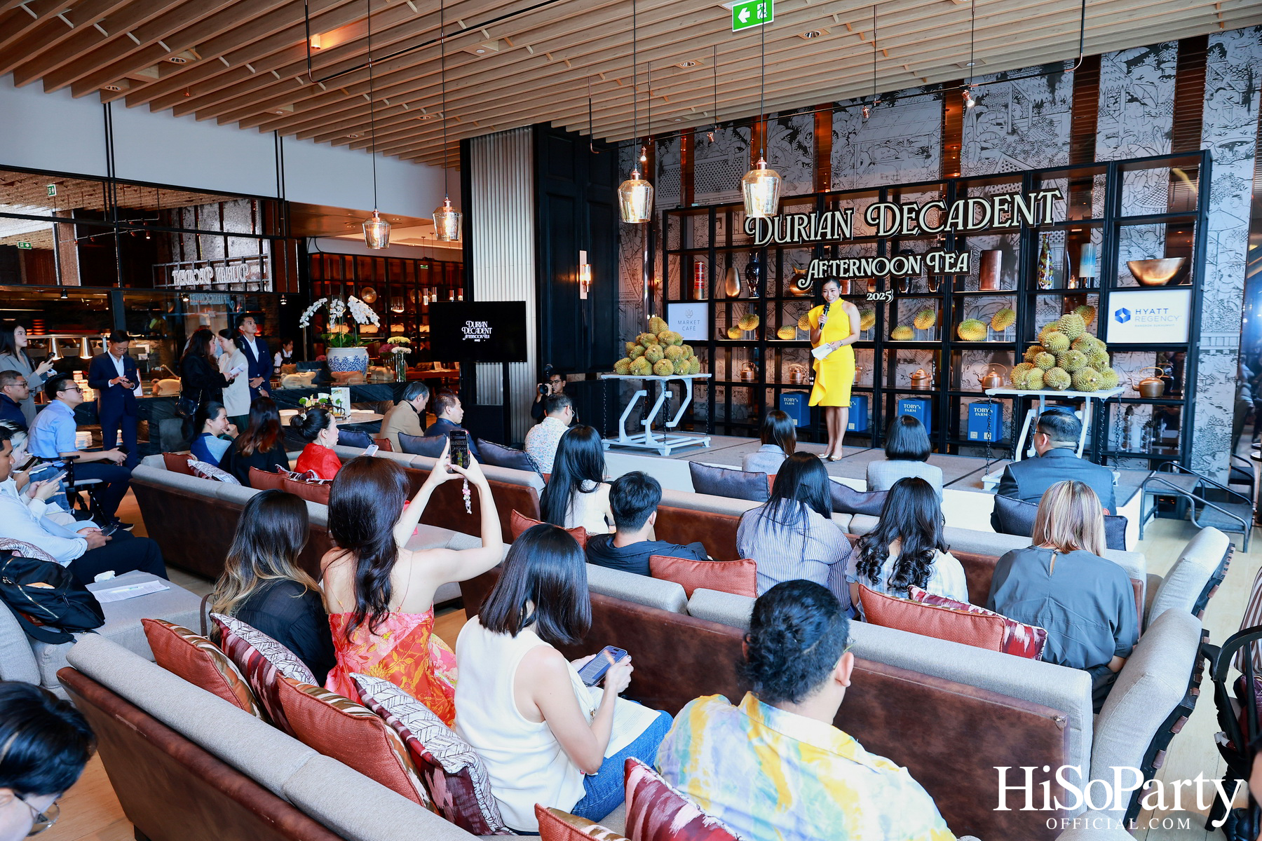 โรงแรมไฮแอท รีเจนซี่ กรุงเทพฯ สุขุมวิท เปิดตัว Durian Decadent Afternoon Tea ต้อนรับซัมเมอร์ด้วยเซตไฮทีสุดหรูจากทุเรียนหมอนทองพรีเมียม