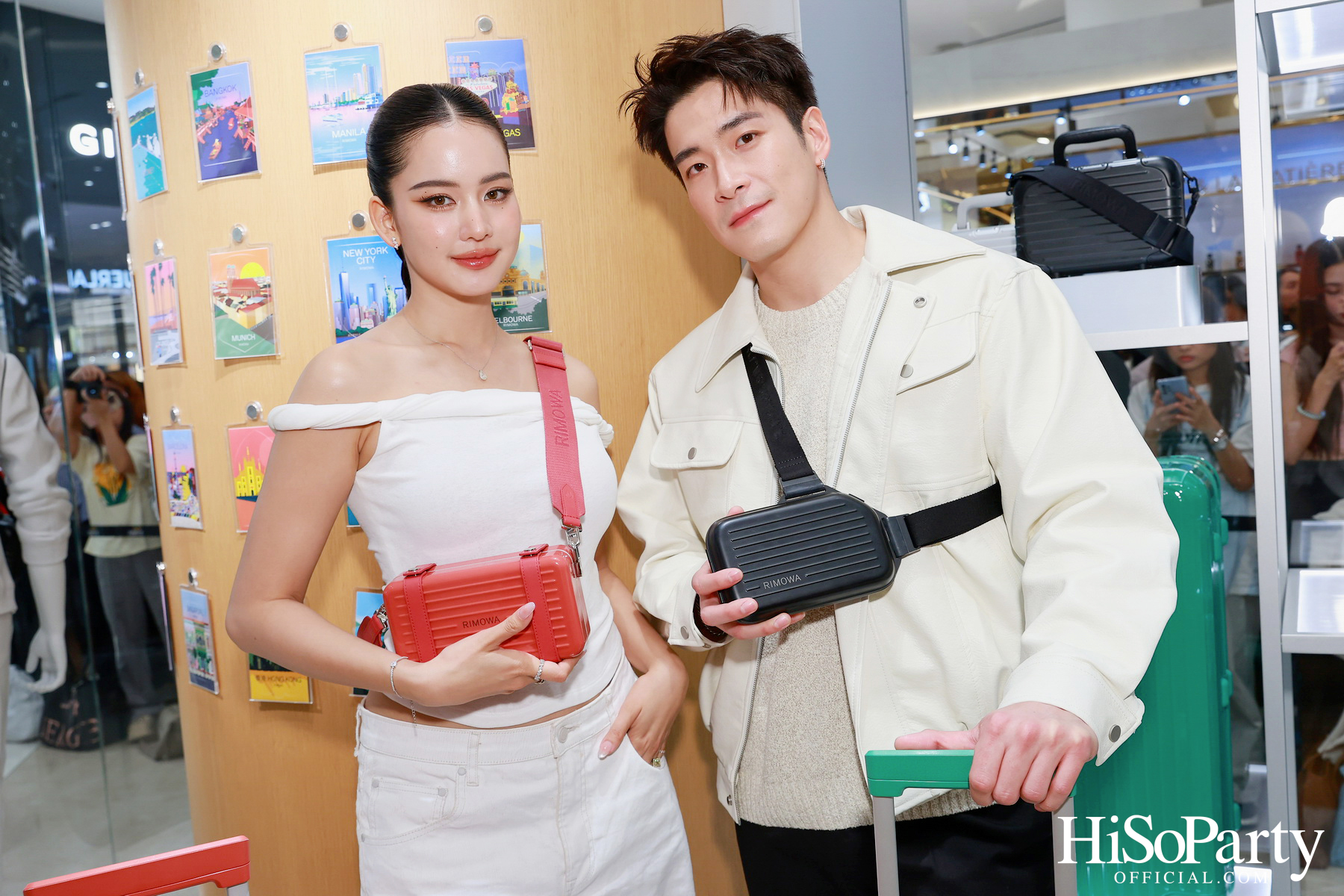 RIMOWA เปิดตัวเฉดสีใหม่ GRANADA & VERDE จากคอลเลกชัน Essential อย่างมีสไตล์ ณ สยามพารากอน