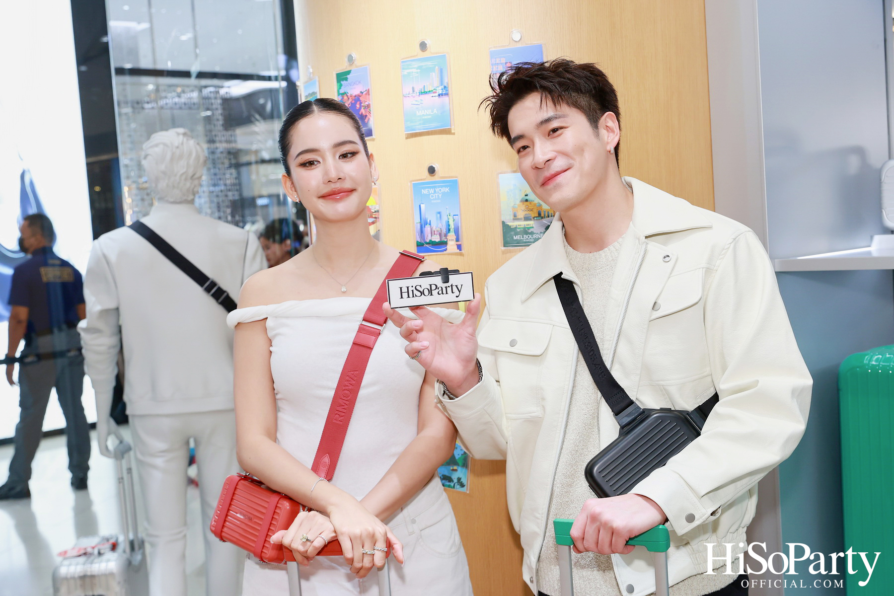 RIMOWA เปิดตัวเฉดสีใหม่ GRANADA & VERDE จากคอลเลกชัน Essential อย่างมีสไตล์ ณ สยามพารากอน