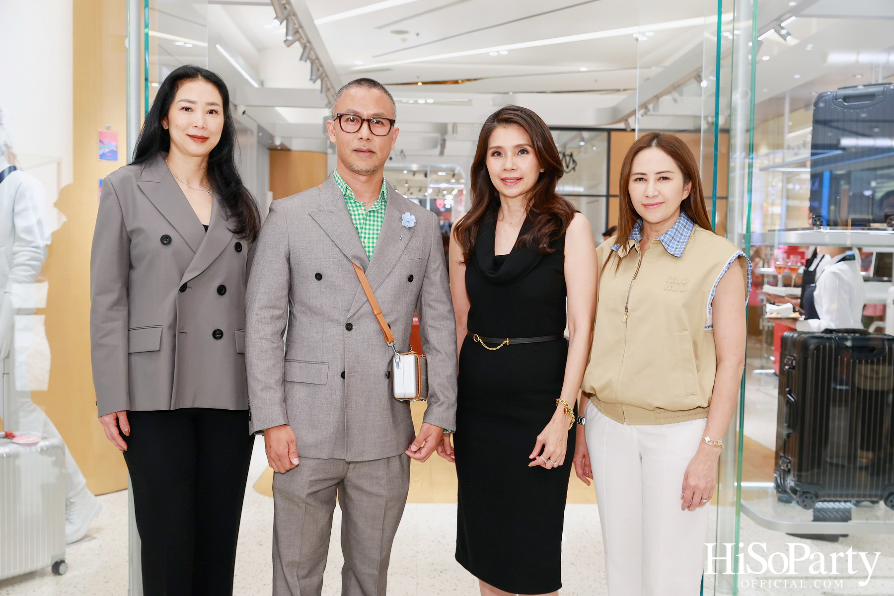 RIMOWA เปิดตัวเฉดสีใหม่ GRANADA & VERDE จากคอลเลกชัน Essential อย่างมีสไตล์ ณ สยามพารากอน