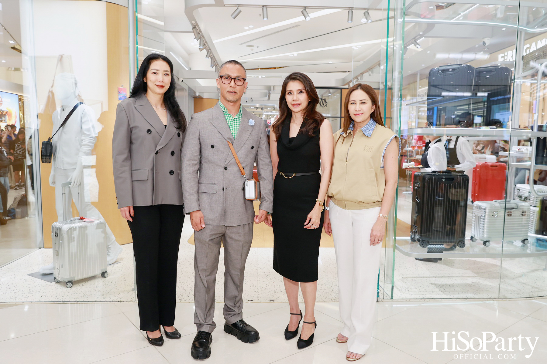 RIMOWA เปิดตัวเฉดสีใหม่ GRANADA & VERDE จากคอลเลกชัน Essential อย่างมีสไตล์ ณ สยามพารากอน