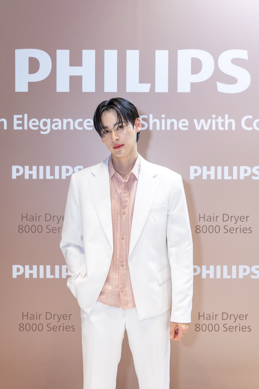 Philips เปิดตัว Philips Hair Dryer S8000 Series เป่าผมแห้งไวที่สุดใน 3 นาที พร้อมมอบประสบการณ์ถนอมเส้นผมสุดล้ำ