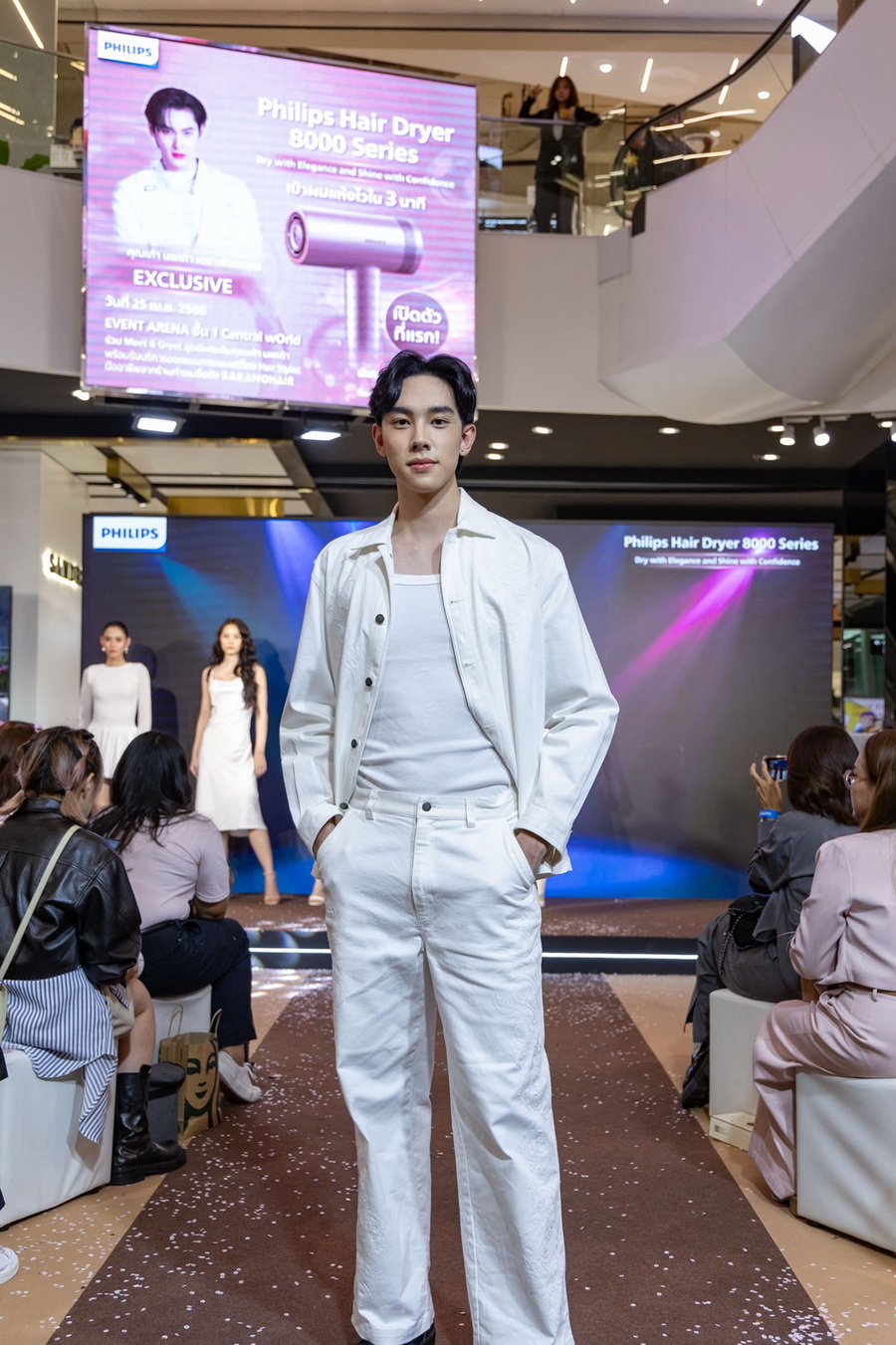 Philips เปิดตัว Philips Hair Dryer S8000 Series เป่าผมแห้งไวที่สุดใน 3 นาที พร้อมมอบประสบการณ์ถนอมเส้นผมสุดล้ำ