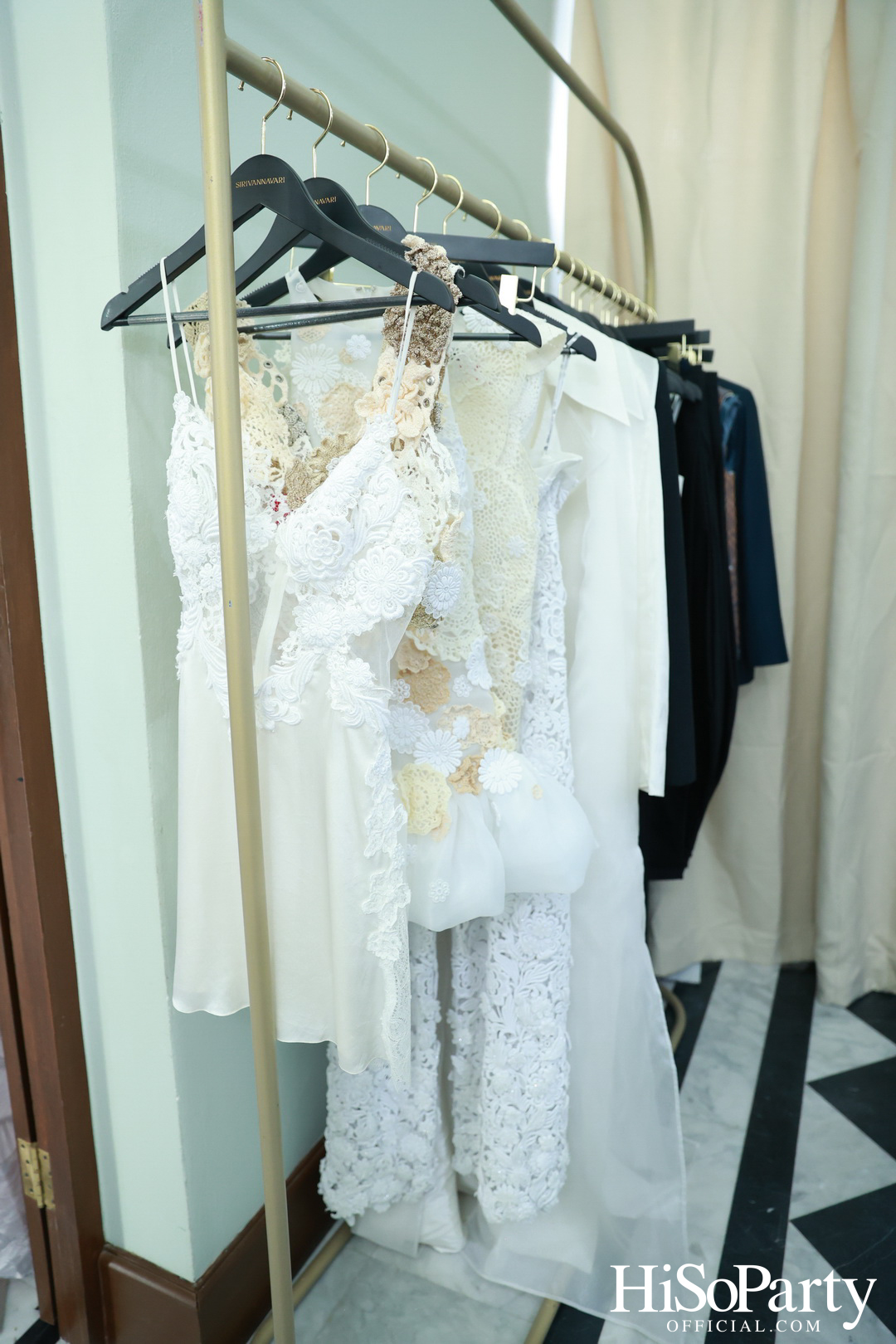 HiSoParty จัด Exclusive Event เชิญแขกคนพิเศษร่วมชมคอลเลกชันใหม่จากแบรนด์ SIRIVANNAVARI ณ บ้านเลขที่ 1