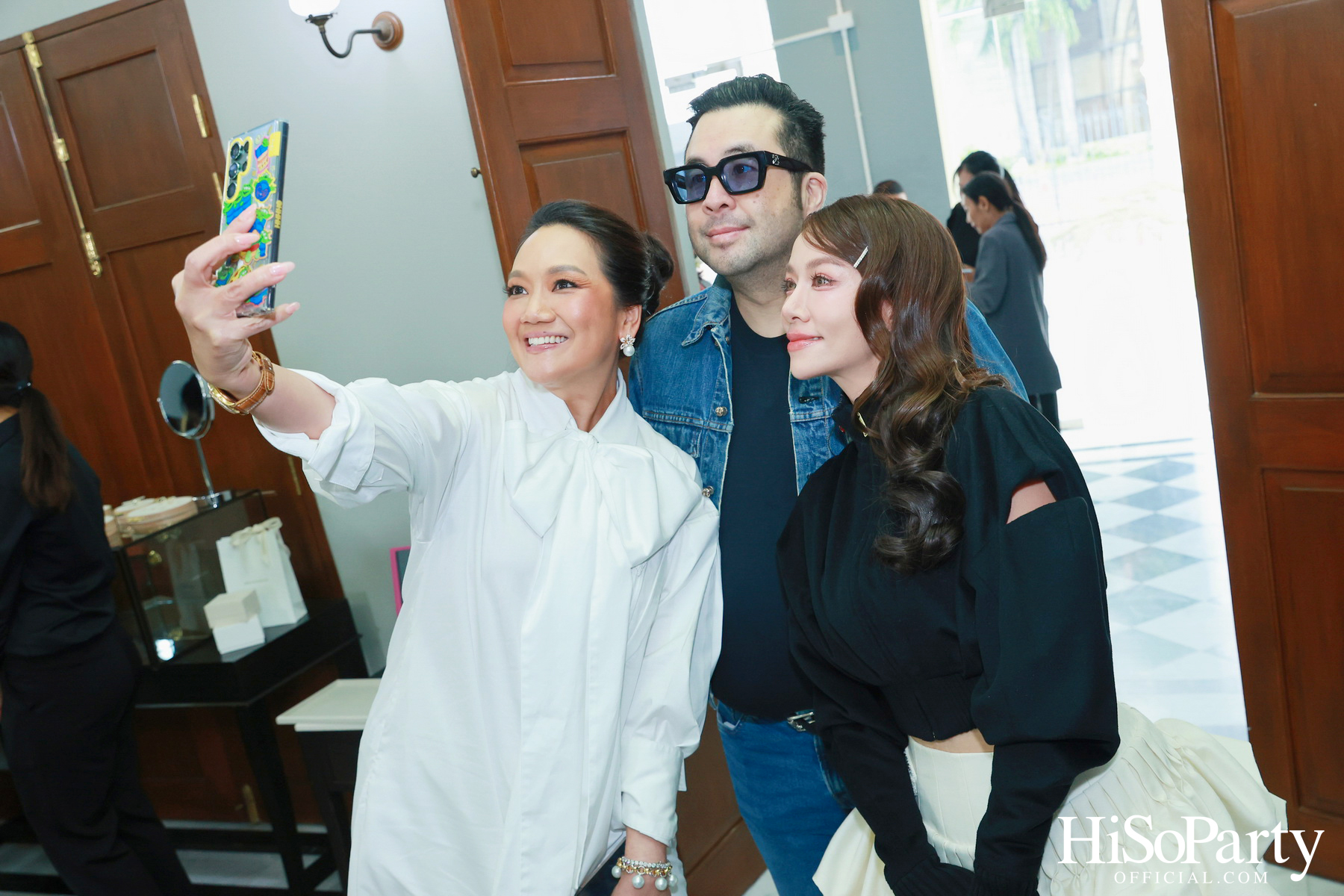 HiSoParty จัด Exclusive Event เชิญแขกคนพิเศษร่วมชมคอลเลกชันใหม่จากแบรนด์ SIRIVANNAVARI ณ บ้านเลขที่ 1