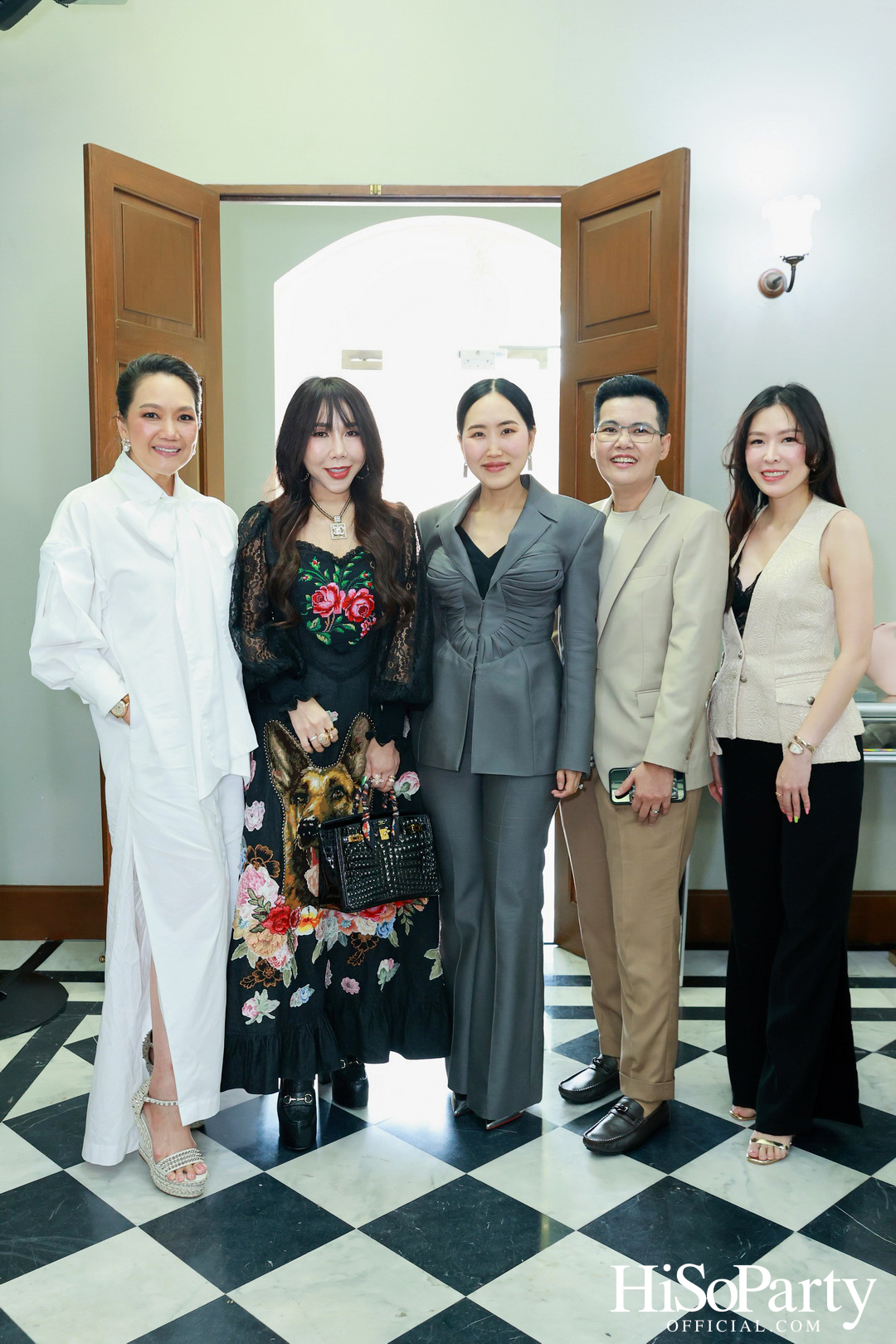 HiSoParty จัด Exclusive Event เชิญแขกคนพิเศษร่วมชมคอลเลกชันใหม่จากแบรนด์ SIRIVANNAVARI ณ บ้านเลขที่ 1