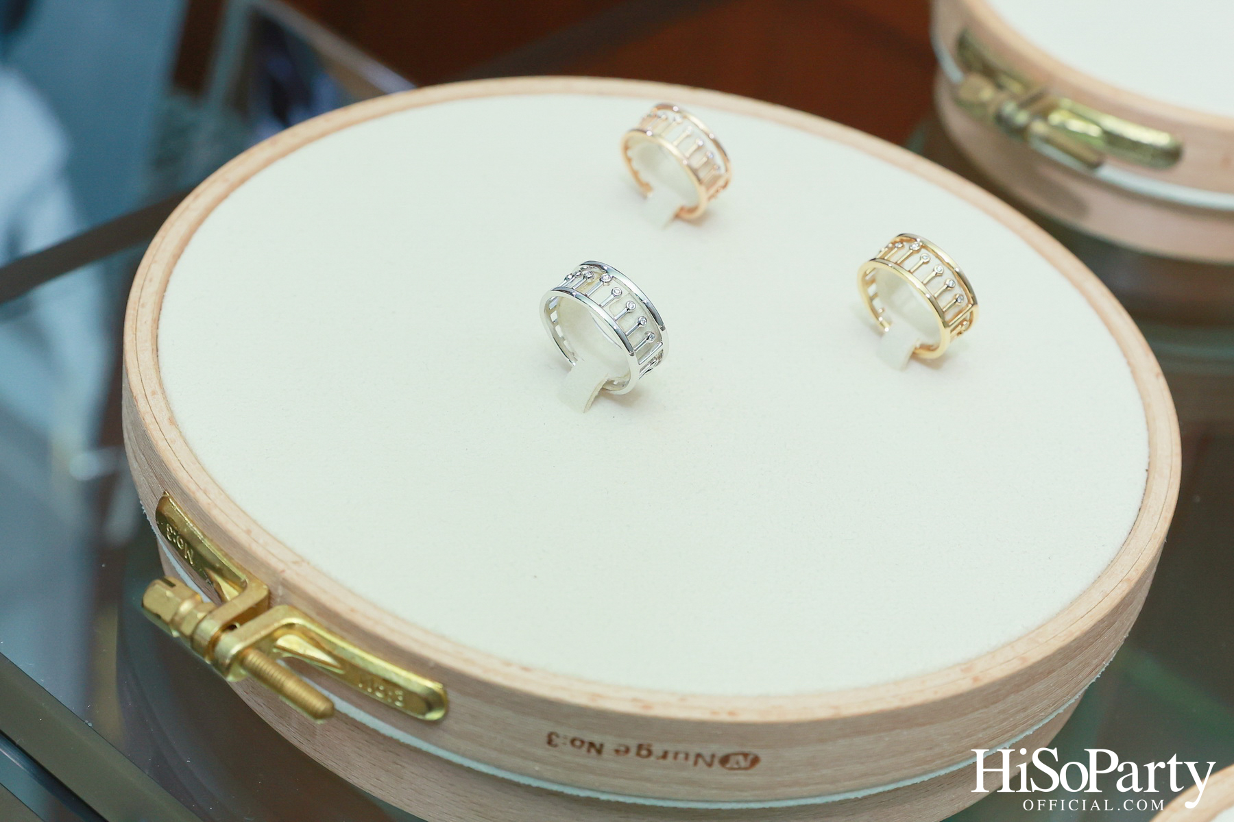 HiSoParty จัด Exclusive Event เชิญแขกคนพิเศษร่วมชมคอลเลกชันใหม่จากแบรนด์ SIRIVANNAVARI ณ บ้านเลขที่ 1