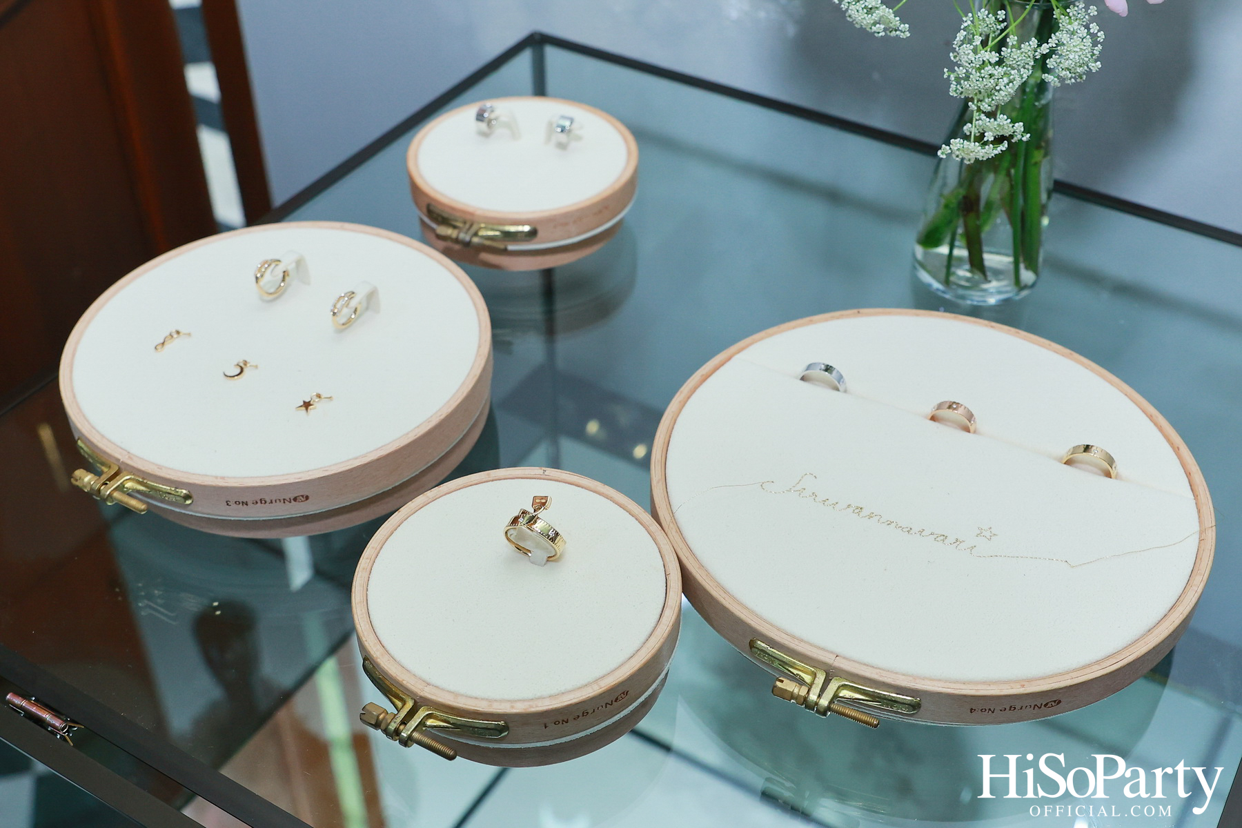 HiSoParty จัด Exclusive Event เชิญแขกคนพิเศษร่วมชมคอลเลกชันใหม่จากแบรนด์ SIRIVANNAVARI ณ บ้านเลขที่ 1