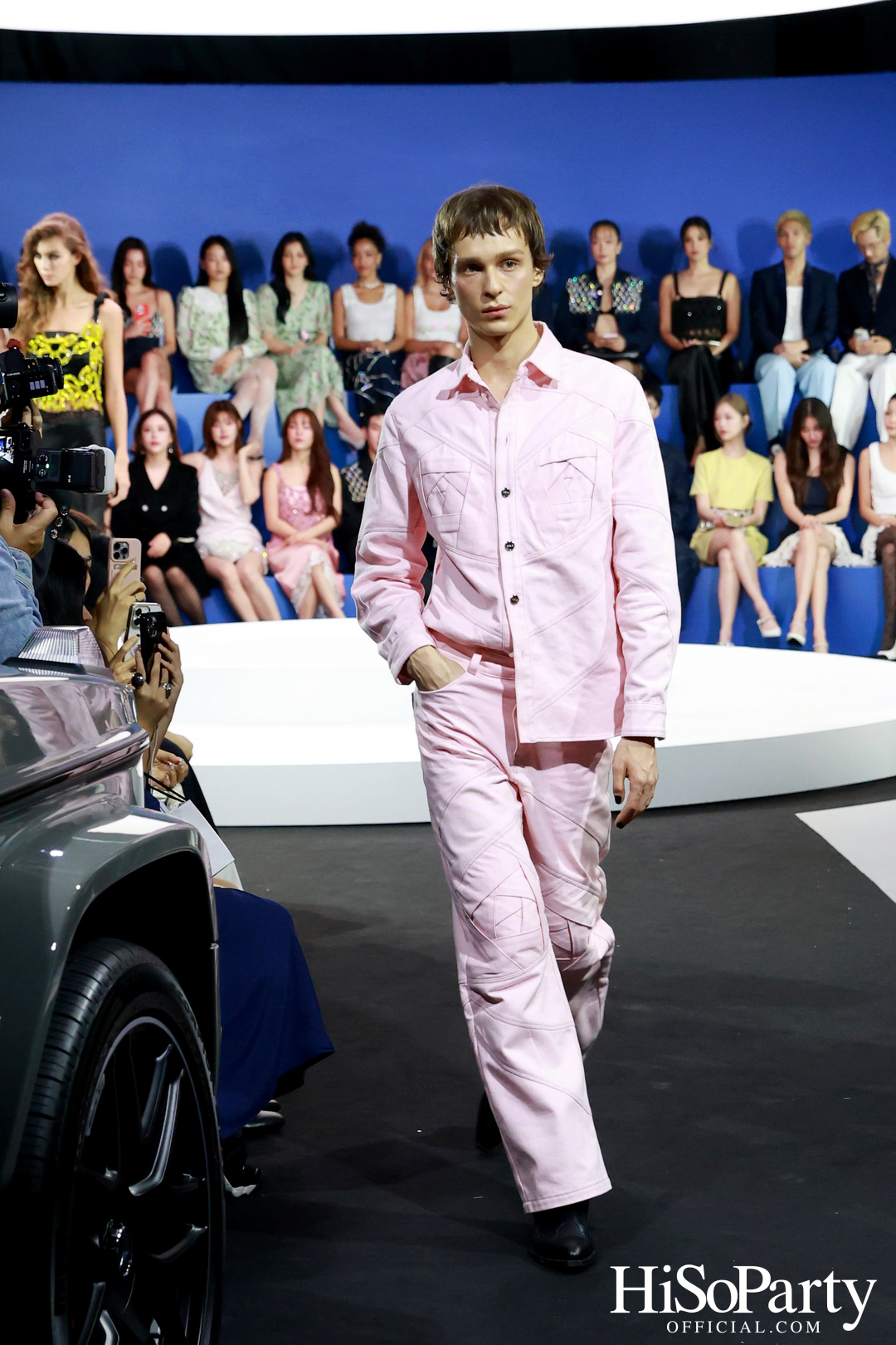 DISAYA X JAMYJAMESS Powered by Mercedes-Benz