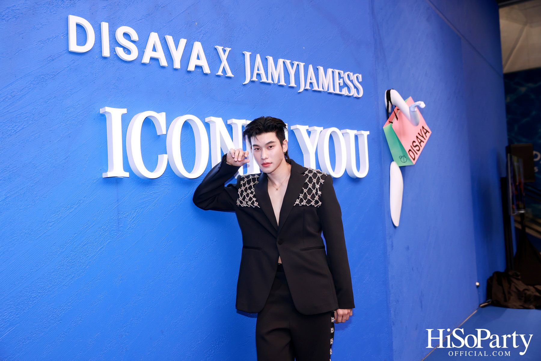 DISAYA X JAMYJAMESS Powered by Mercedes-Benz