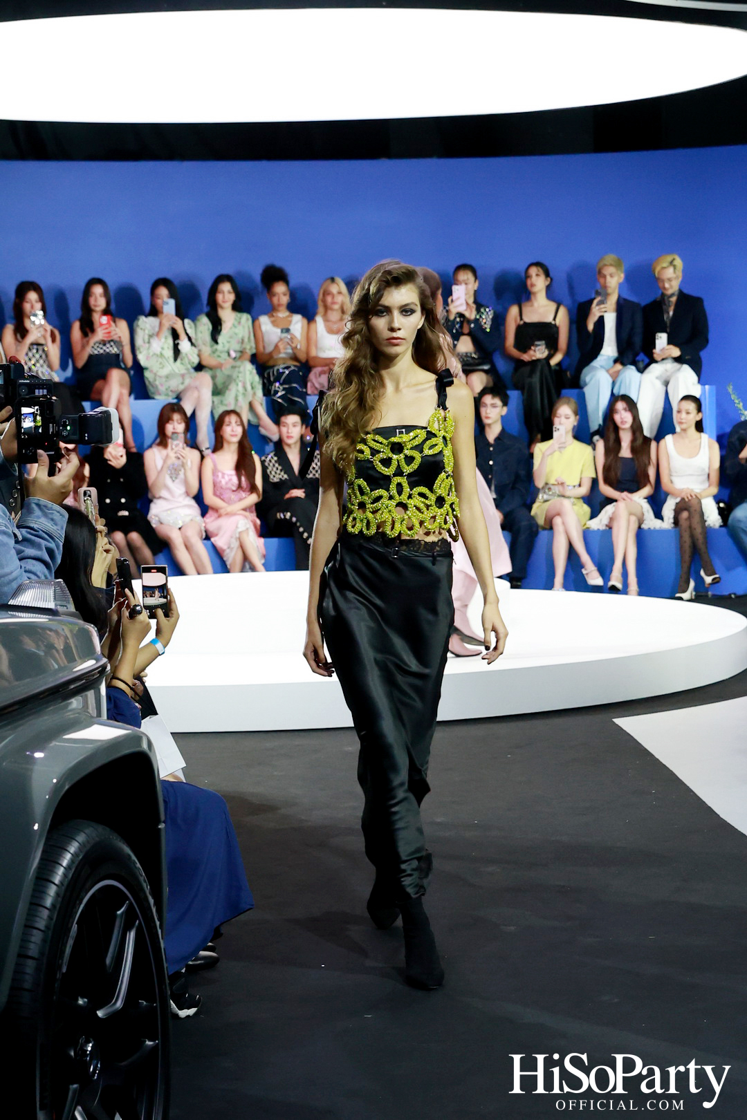 DISAYA X JAMYJAMESS Powered by Mercedes-Benz