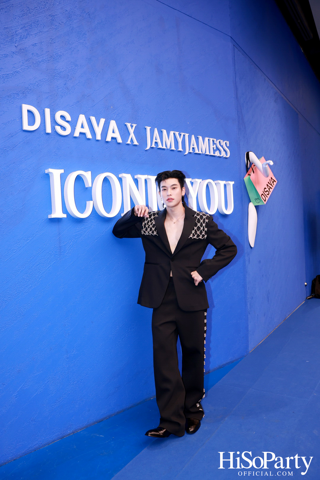 DISAYA X JAMYJAMESS Powered by Mercedes-Benz