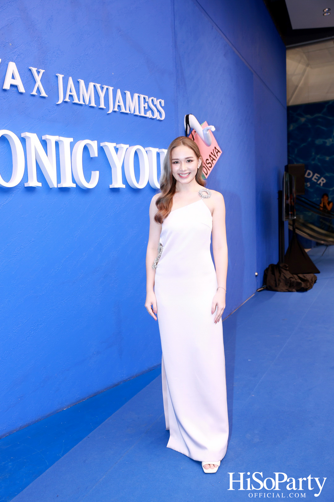 DISAYA X JAMYJAMESS Powered by Mercedes-Benz