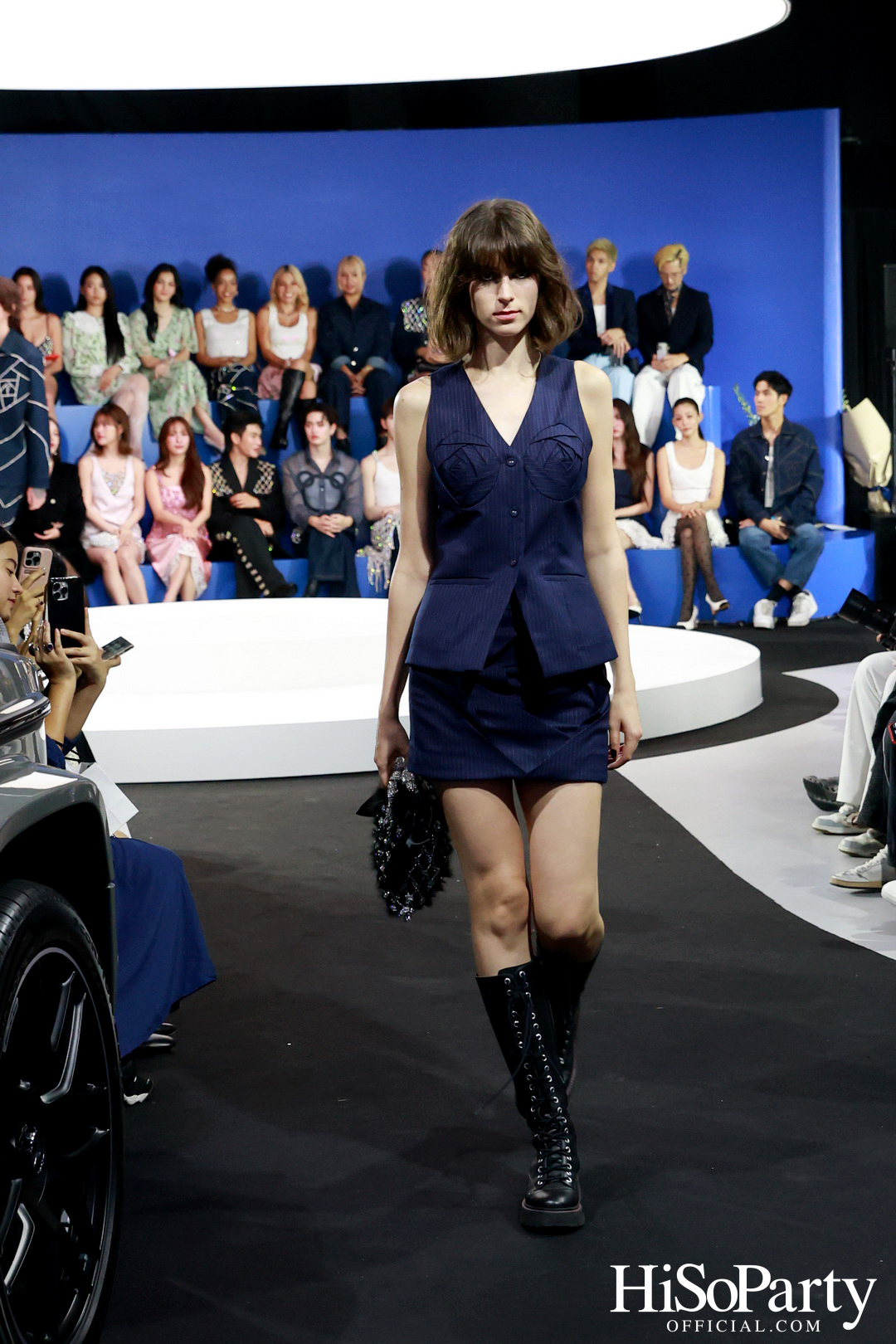 DISAYA X JAMYJAMESS Powered by Mercedes-Benz