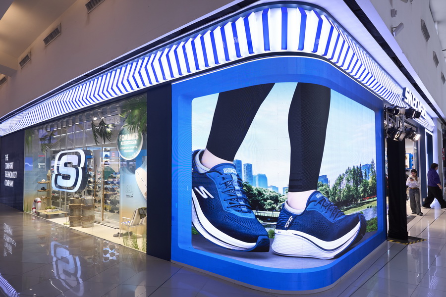 SKECHERS เปิดสโตร์ใหม่สุดล้ำที่ MegaBangna พร้อมเผยโฉมคอลเลกชัน Skechers Street™ Shadow สไตล์สตรีทแฟชั่นยุค Y2K