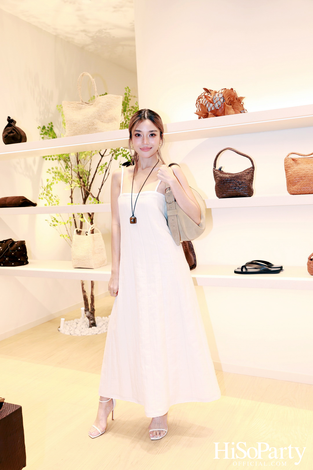 Massimo Dutti เปิดแฟลกชิพสโตร์โฉมใหม่ ณ สยามพารากอน พร้อมจัดแสดงงานศิลปะจากโครงการ Art in Progress