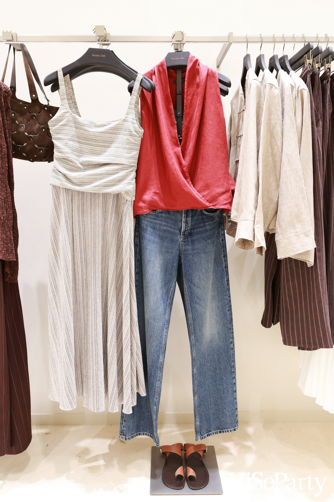 Massimo Dutti เปิดแฟลกชิพสโตร์โฉมใหม่ ณ สยามพารากอน พร้อมจัดแสดงงานศิลปะจากโครงการ Art in Progress