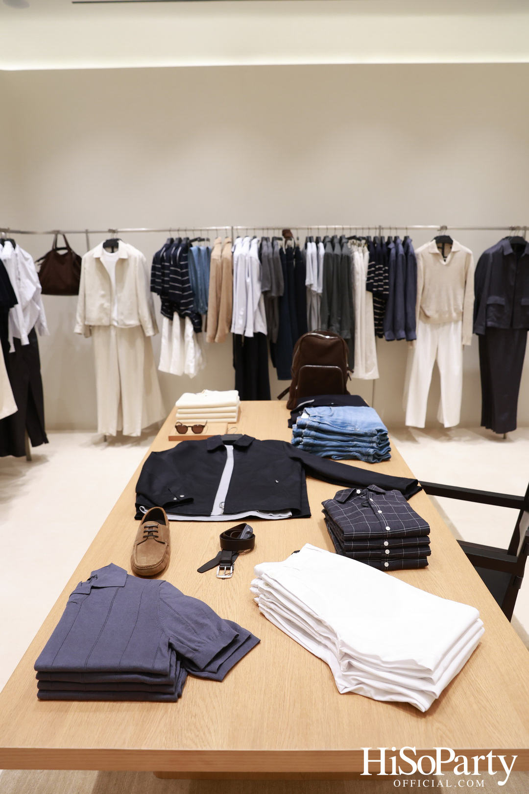 Massimo Dutti เปิดแฟลกชิพสโตร์โฉมใหม่ ณ สยามพารากอน พร้อมจัดแสดงงานศิลปะจากโครงการ Art in Progress