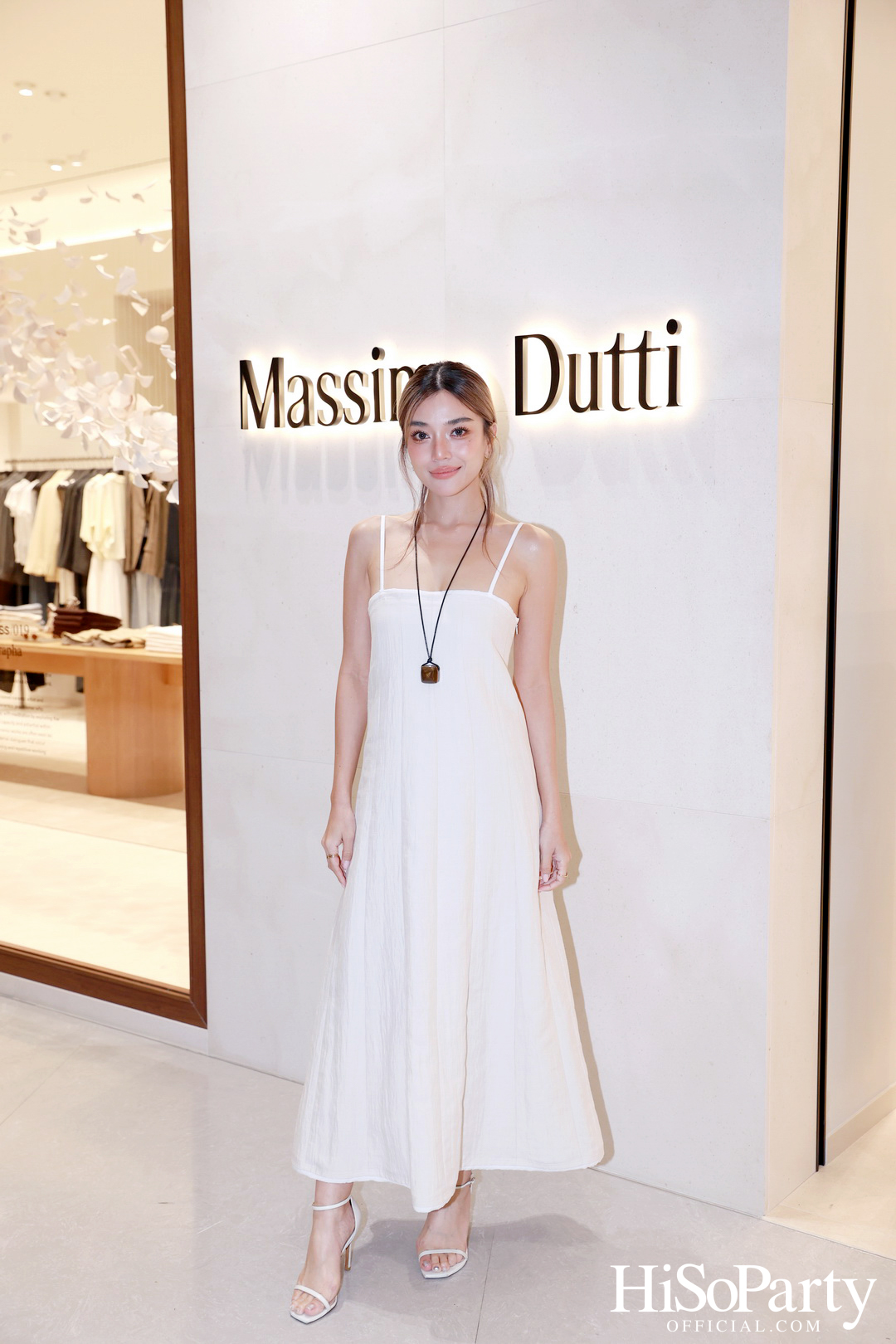 Massimo Dutti เปิดแฟลกชิพสโตร์โฉมใหม่ ณ สยามพารากอน พร้อมจัดแสดงงานศิลปะจากโครงการ Art in Progress