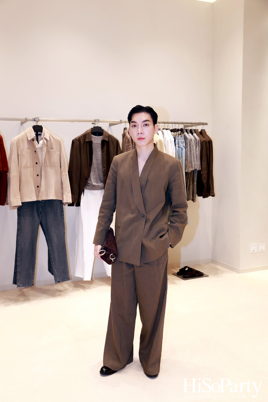 Massimo Dutti เปิดแฟลกชิพสโตร์โฉมใหม่ ณ สยามพารากอน พร้อมจัดแสดงงานศิลปะจากโครงการ Art in Progress
