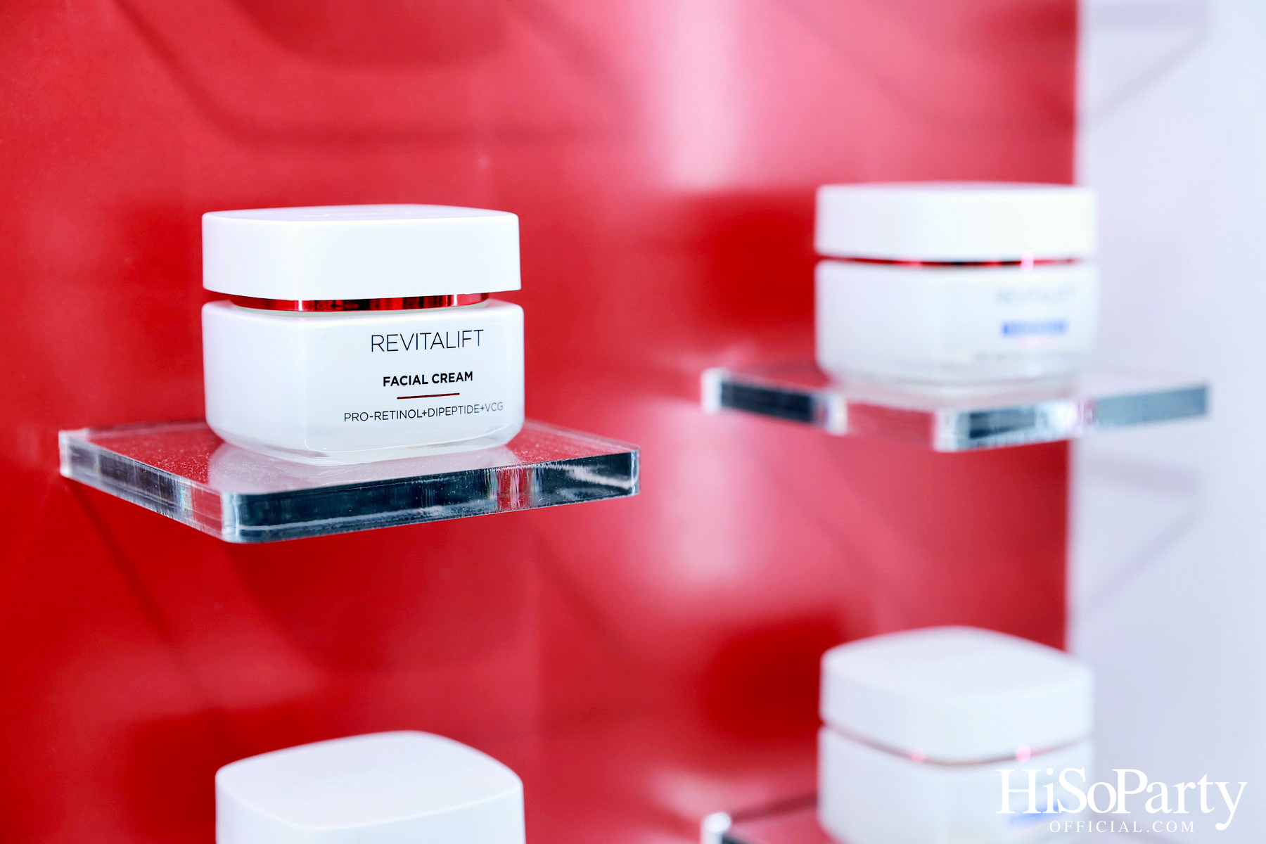 L’Oréal Paris ชวนคนดังพิสูจน์นวัตกรรมระดับคลินิก พร้อมเปิดตัว ‘มาดามแป้ง’ ในฐานะ New Face of L’Oréal Paris Revitalift อย่างเป็นทางการ