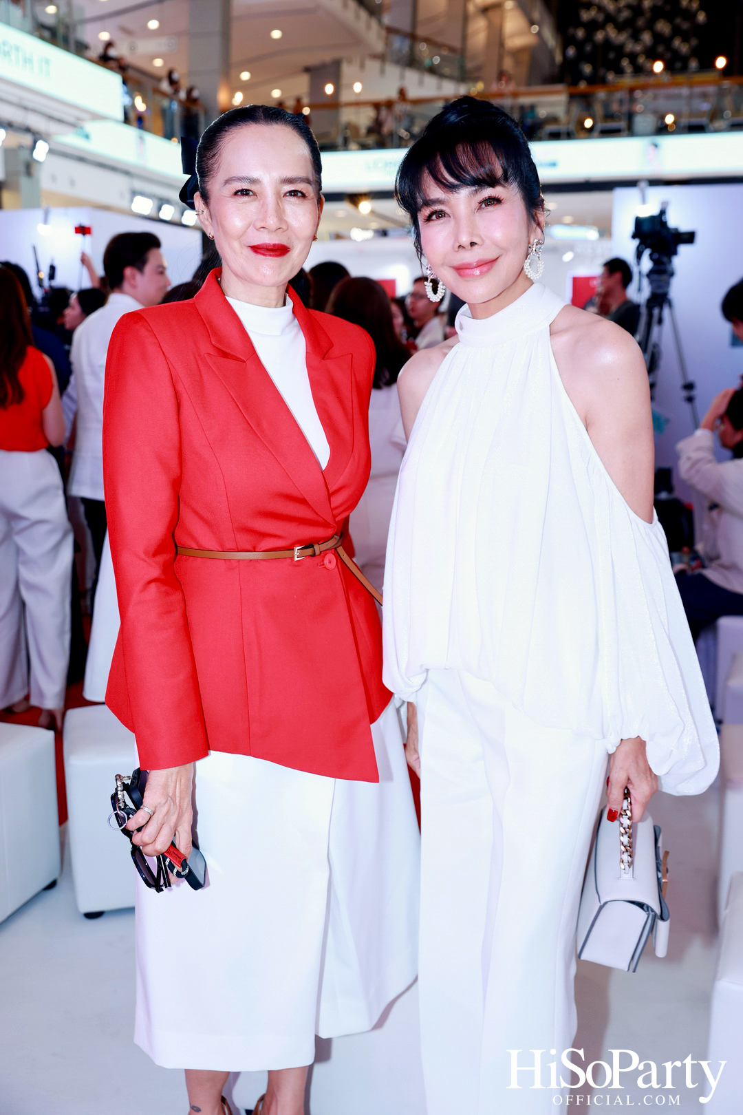 L’Oréal Paris ชวนคนดังพิสูจน์นวัตกรรมระดับคลินิก พร้อมเปิดตัว ‘มาดามแป้ง’ ในฐานะ New Face of L’Oréal Paris Revitalift อย่างเป็นทางการ