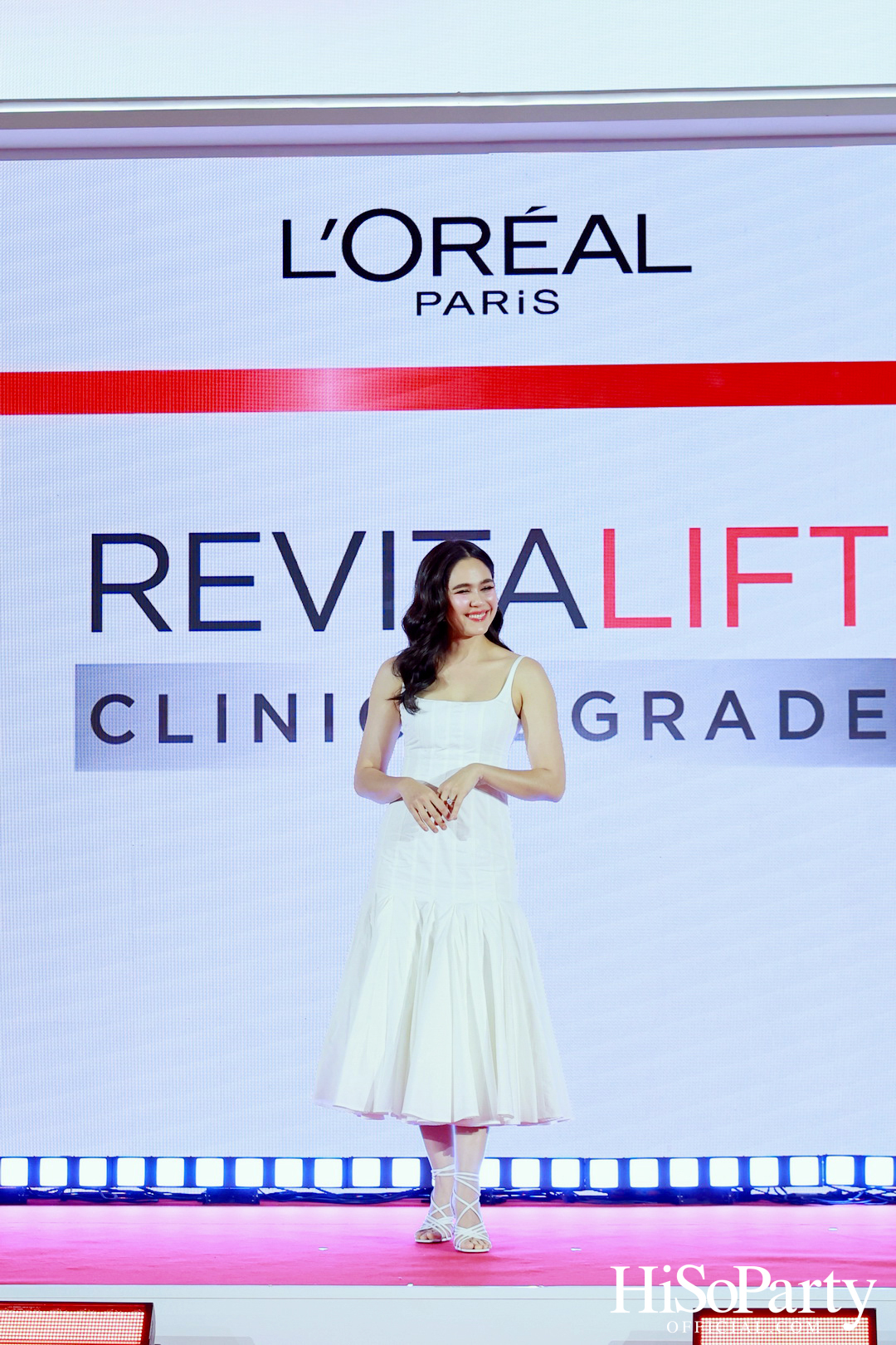 L’Oréal Paris ชวนคนดังพิสูจน์นวัตกรรมระดับคลินิก พร้อมเปิดตัว ‘มาดามแป้ง’ ในฐานะ New Face of L’Oréal Paris Revitalift อย่างเป็นทางการ