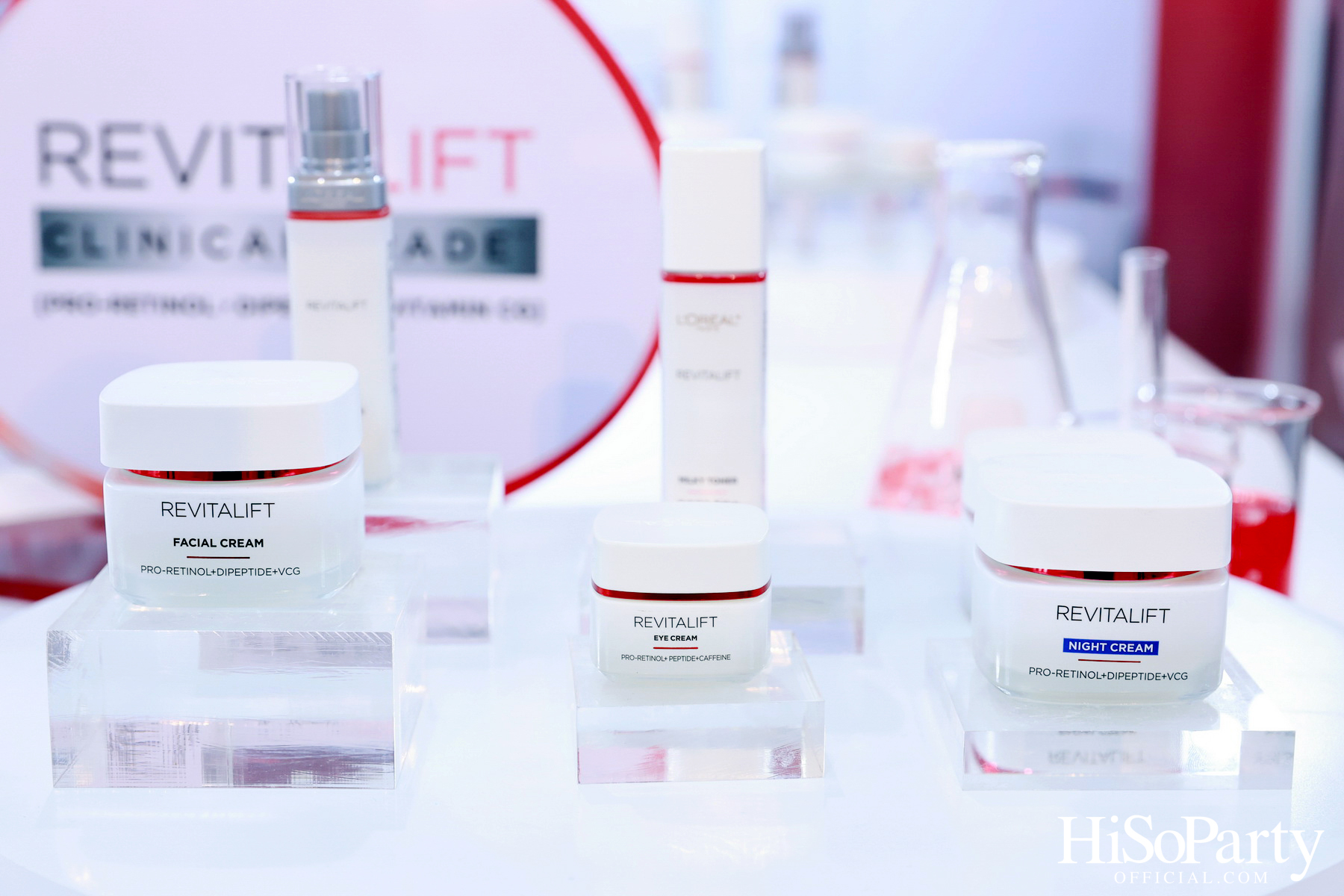 L’Oréal Paris ชวนคนดังพิสูจน์นวัตกรรมระดับคลินิก พร้อมเปิดตัว ‘มาดามแป้ง’ ในฐานะ New Face of L’Oréal Paris Revitalift อย่างเป็นทางการ