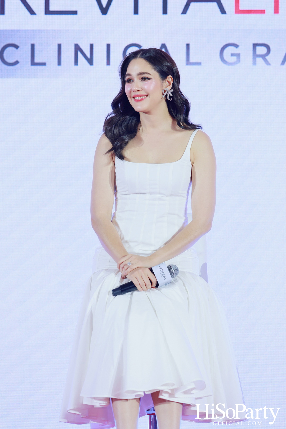 L’Oréal Paris ชวนคนดังพิสูจน์นวัตกรรมระดับคลินิก พร้อมเปิดตัว ‘มาดามแป้ง’ ในฐานะ New Face of L’Oréal Paris Revitalift อย่างเป็นทางการ