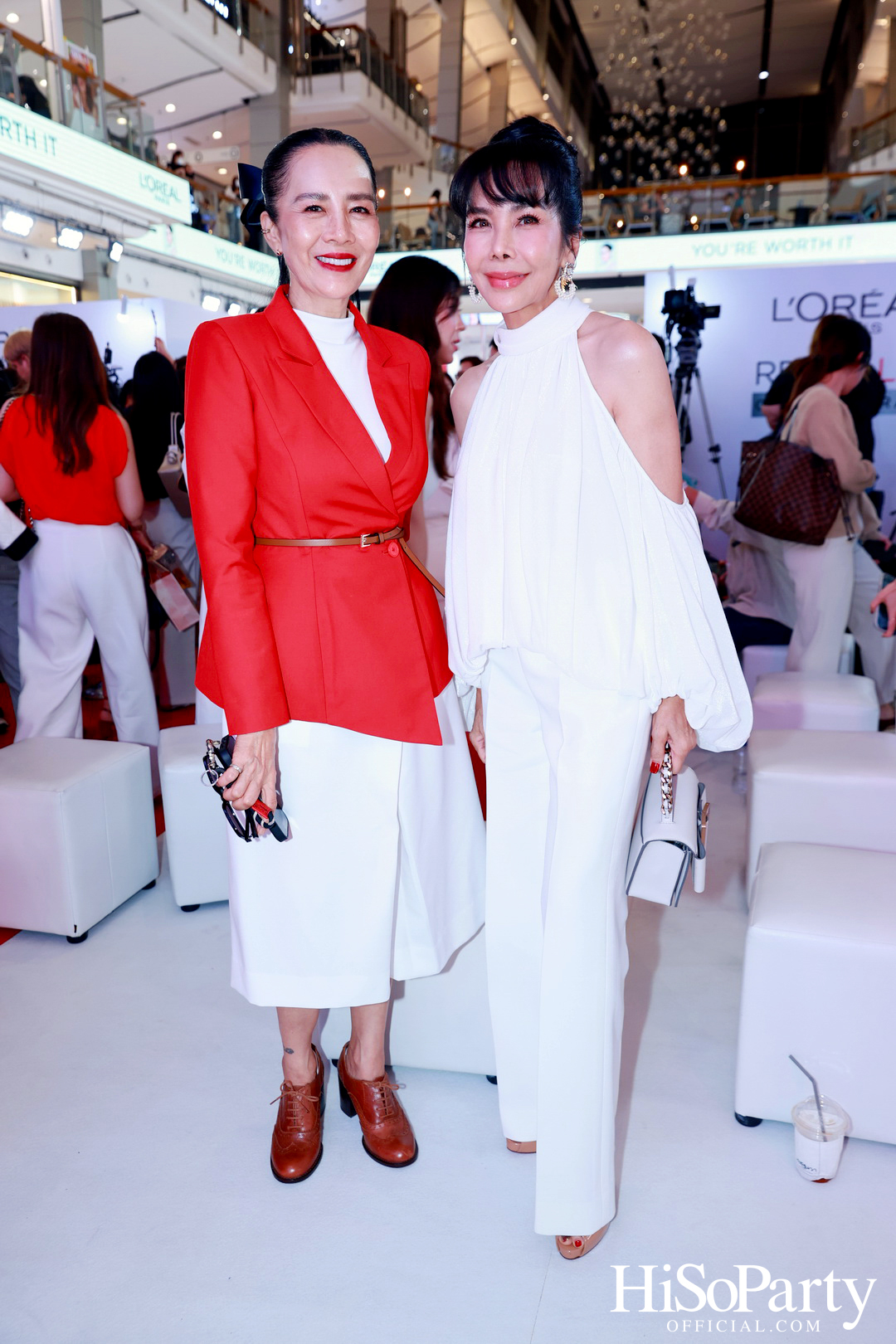 L’Oréal Paris ชวนคนดังพิสูจน์นวัตกรรมระดับคลินิก พร้อมเปิดตัว ‘มาดามแป้ง’ ในฐานะ New Face of L’Oréal Paris Revitalift อย่างเป็นทางการ