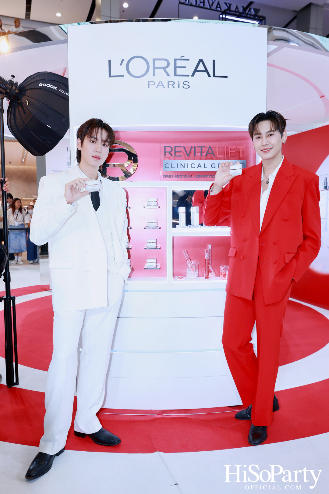 L’Oréal Paris ชวนคนดังพิสูจน์นวัตกรรมระดับคลินิก พร้อมเปิดตัว ‘มาดามแป้ง’ ในฐานะ New Face of L’Oréal Paris Revitalift อย่างเป็นทางการ