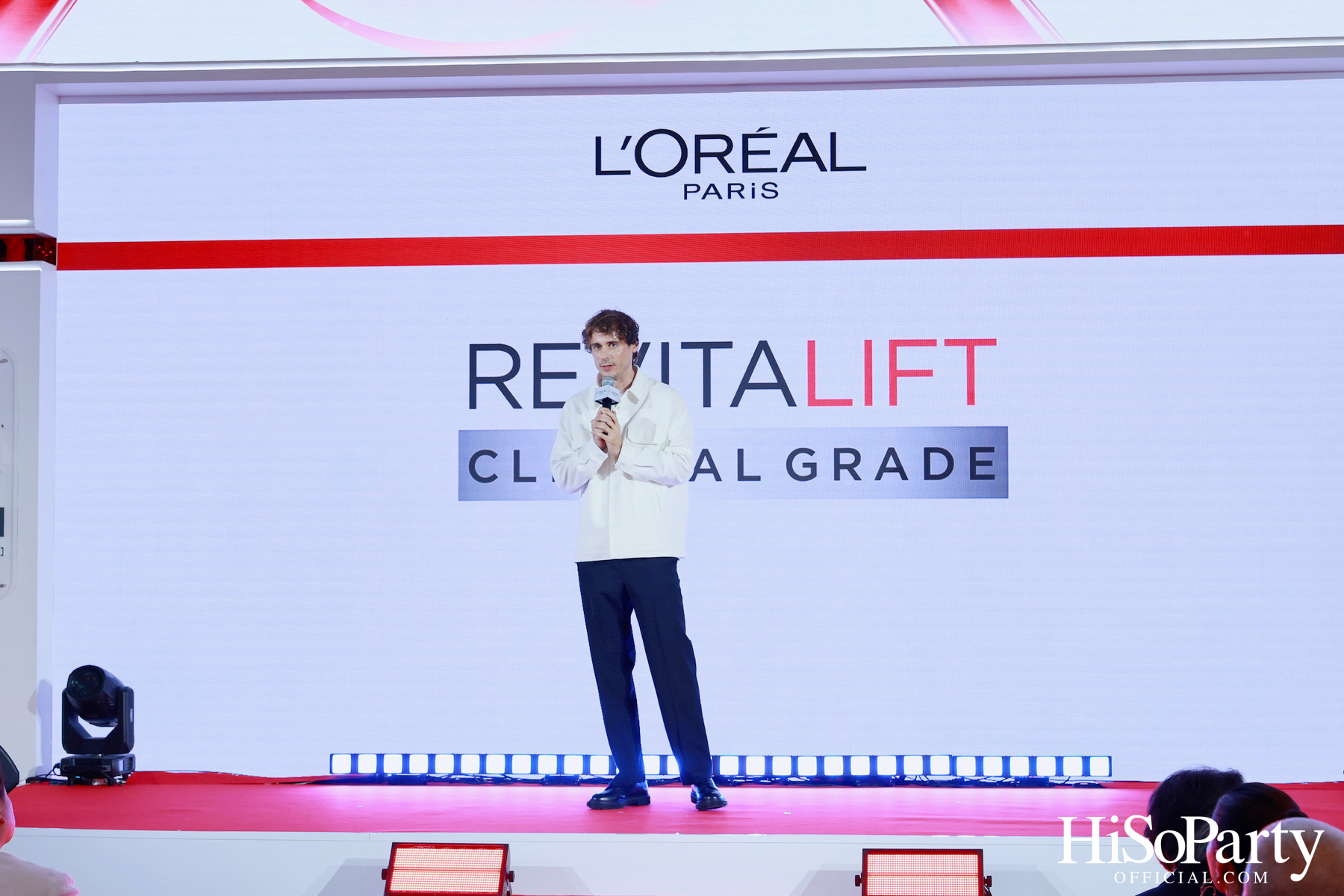 L’Oréal Paris ชวนคนดังพิสูจน์นวัตกรรมระดับคลินิก พร้อมเปิดตัว ‘มาดามแป้ง’ ในฐานะ New Face of L’Oréal Paris Revitalift อย่างเป็นทางการ