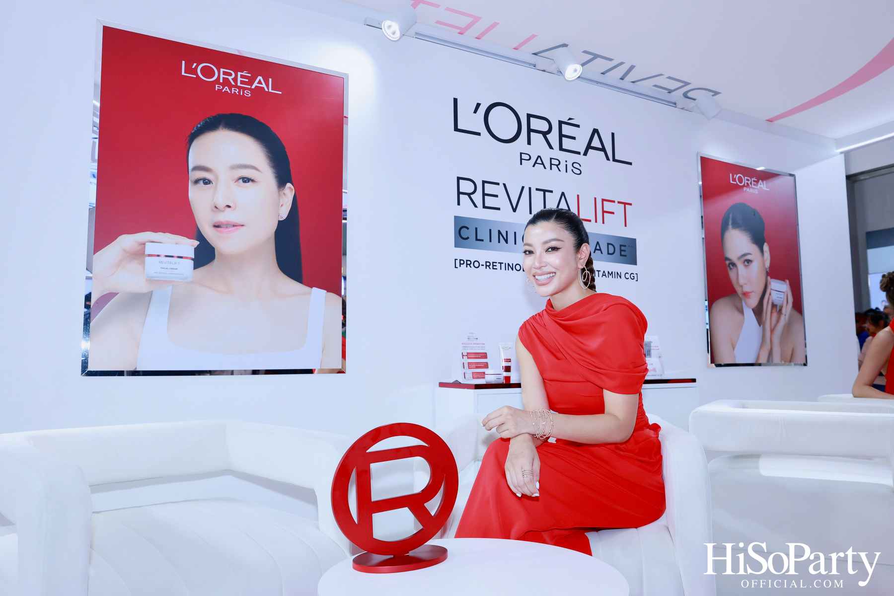 L’Oréal Paris ชวนคนดังพิสูจน์นวัตกรรมระดับคลินิก พร้อมเปิดตัว ‘มาดามแป้ง’ ในฐานะ New Face of L’Oréal Paris Revitalift อย่างเป็นทางการ