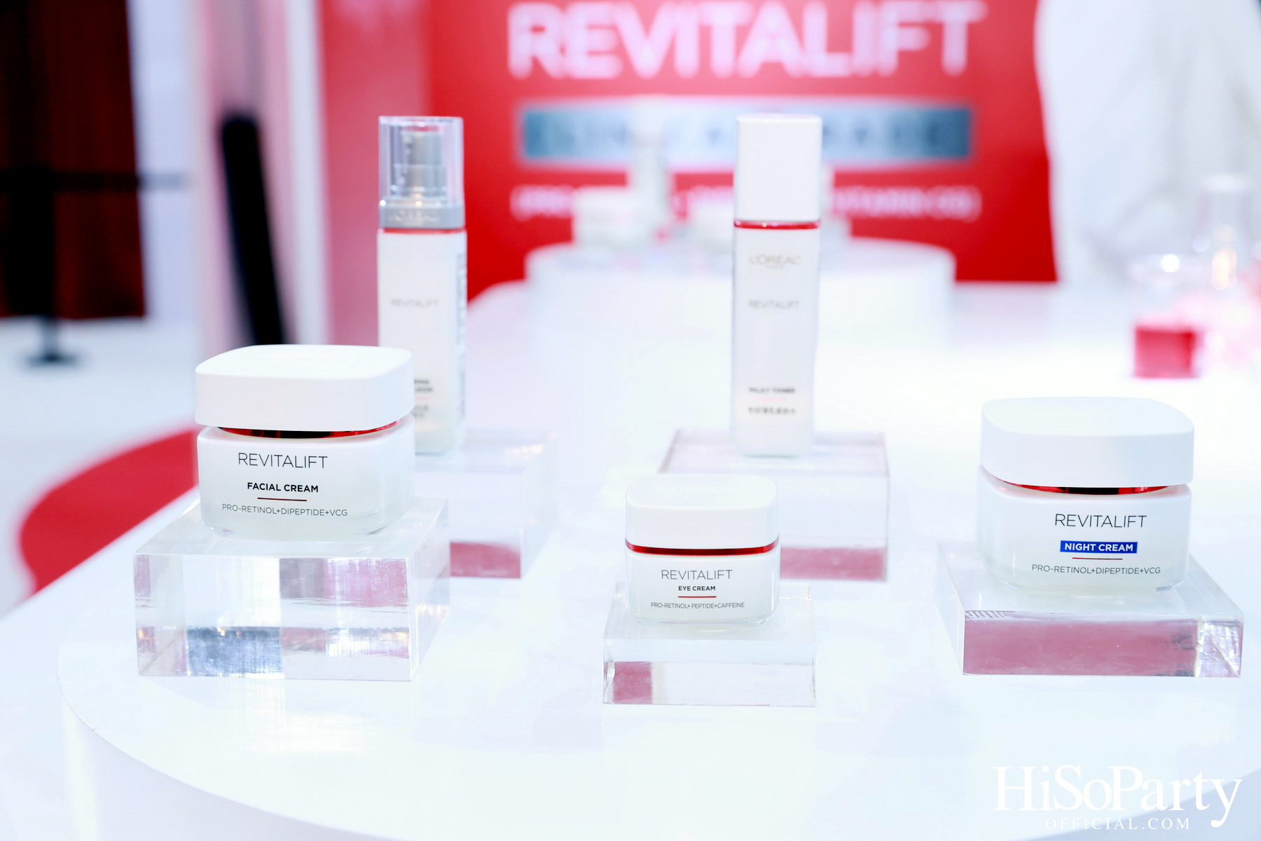 L’Oréal Paris ชวนคนดังพิสูจน์นวัตกรรมระดับคลินิก พร้อมเปิดตัว ‘มาดามแป้ง’ ในฐานะ New Face of L’Oréal Paris Revitalift อย่างเป็นทางการ