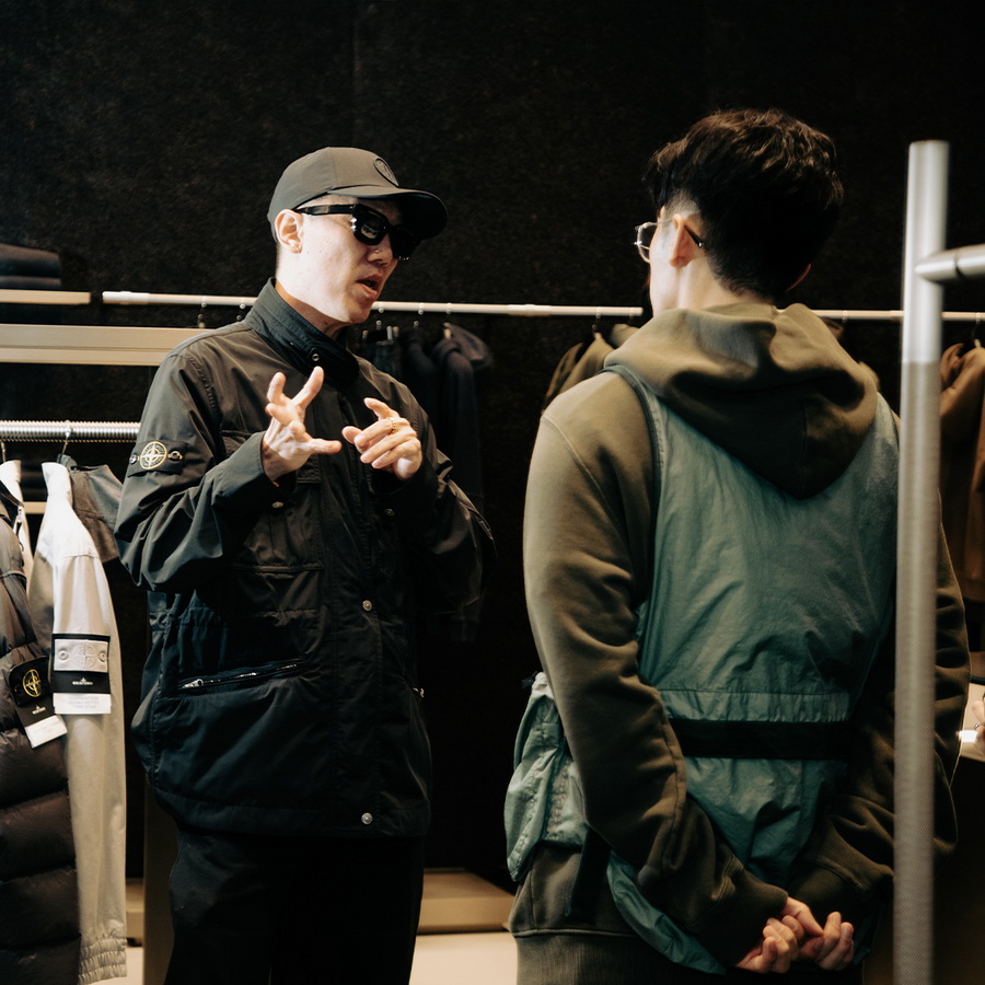 STONE ISLAND แห่งแรกในประเทศไทย ณ คิง เพาเวอร์ รางน้ำ