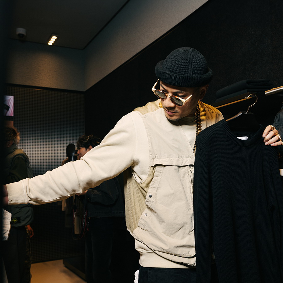 STONE ISLAND แห่งแรกในประเทศไทย ณ คิง เพาเวอร์ รางน้ำ