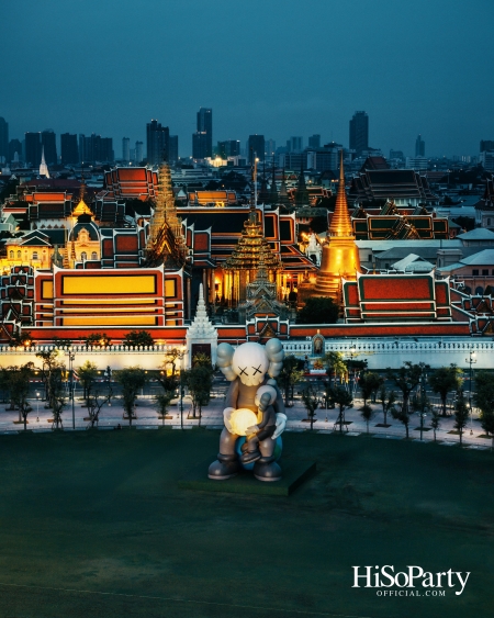 ‘KAWS:HOLIDAY THAILAND’ แลนด์มาร์กศิลปะกลางสนามหลวง ครั้งแรกในไทย พร้อมเปิดให้ชมฟรี!