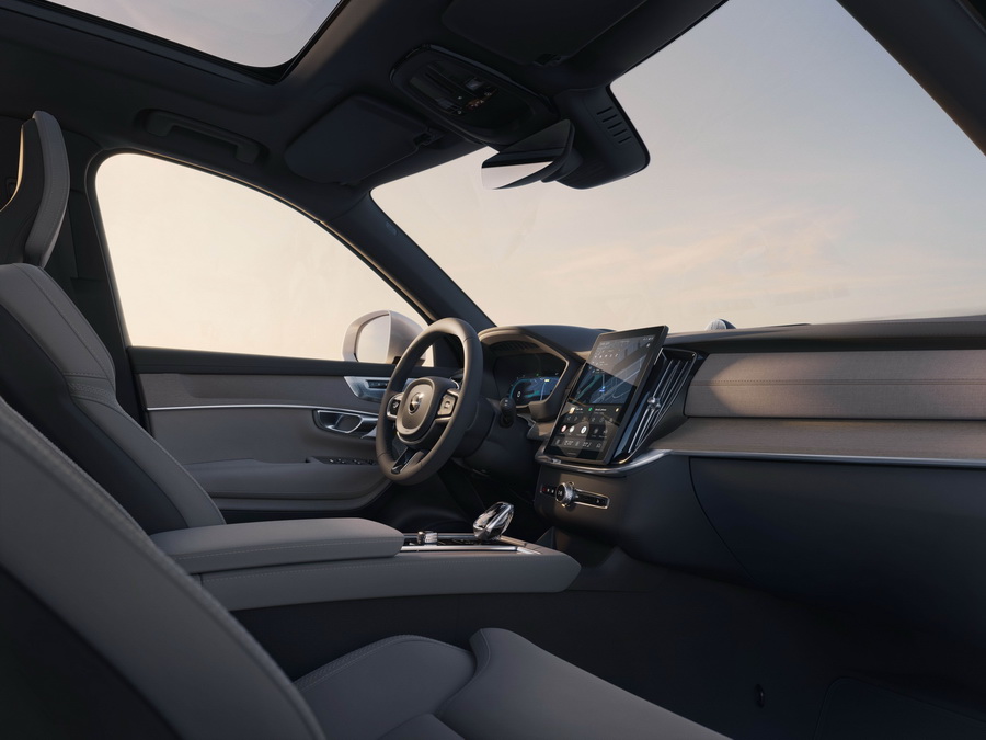 Volvo XC90 ปลั๊กอินไฮบริดโฉมใหม่ SUV ระดับพรีเมียม ที่ตอบโจทย์ทั้งพลังงานและดีไซน์