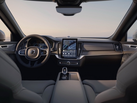 Volvo XC90 ปลั๊กอินไฮบริดโฉมใหม่ SUV ระดับพรีเมียม ที่ตอบโจทย์ทั้งพลังงานและดีไซน์