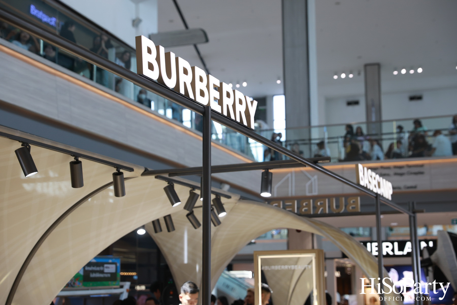 BURBERRY BEAUTY เปิดตัว Burberry Basecamp สโตร์แห่งใหม่ ณ เมกาบางนา