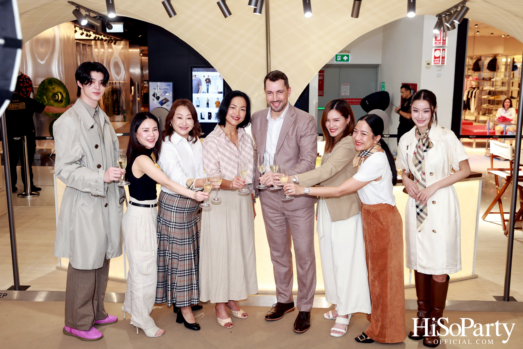 BURBERRY BEAUTY เปิดตัว Burberry Basecamp สโตร์แห่งใหม่ ณ เมกาบางนา