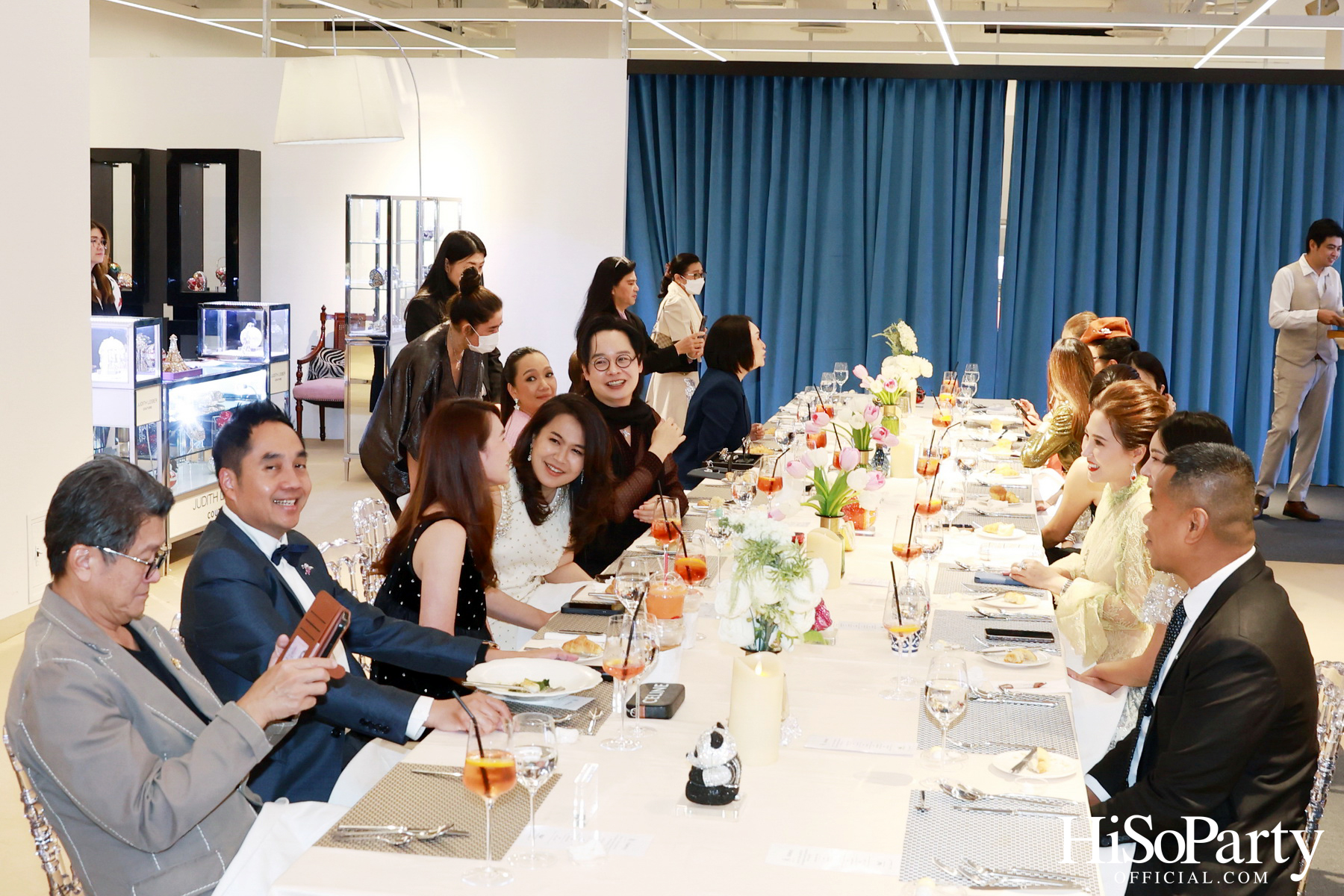 HiSoParty เชิญแขกคนพิเศษร่วมสัมผัส 'THE ULTIMATE LUXURY EXPERIENCE' โดย BEAUTY GEMS x BENTLEY BANGKOK