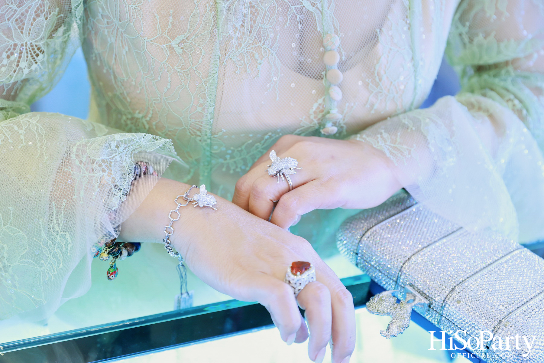 HiSoParty เชิญแขกคนพิเศษร่วมสัมผัส 'THE ULTIMATE LUXURY EXPERIENCE' โดย BEAUTY GEMS x BENTLEY BANGKOK