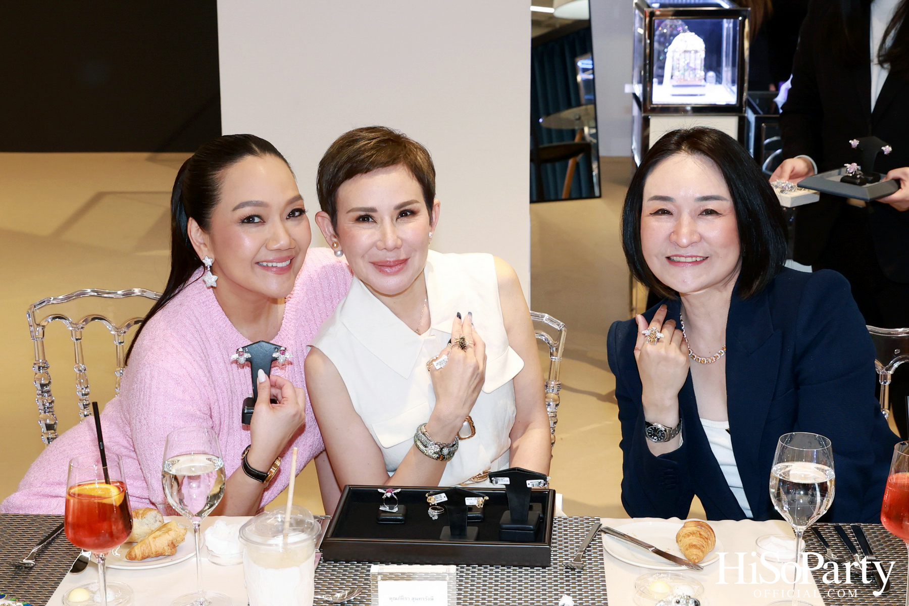 HiSoParty เชิญแขกคนพิเศษร่วมสัมผัส 'THE ULTIMATE LUXURY EXPERIENCE' โดย BEAUTY GEMS x BENTLEY BANGKOK
