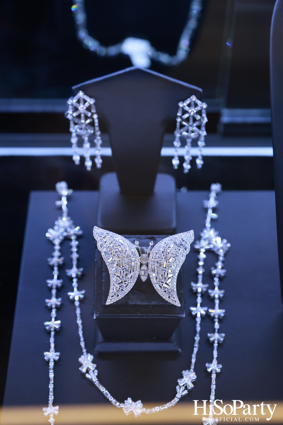 HiSoParty เชิญแขกคนพิเศษร่วมสัมผัส 'THE ULTIMATE LUXURY EXPERIENCE' โดย BEAUTY GEMS x BENTLEY BANGKOK