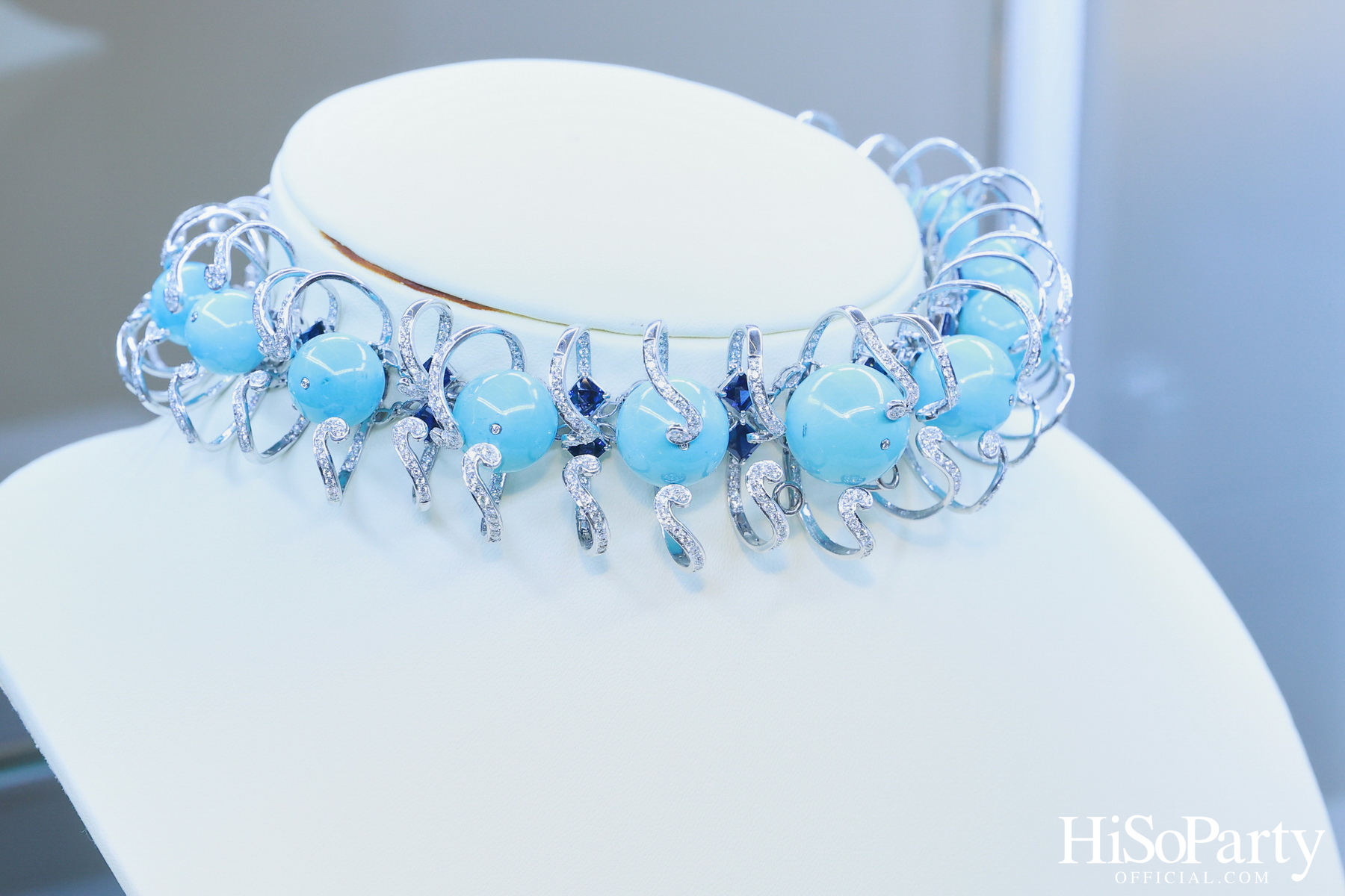 HiSoParty เชิญแขกคนพิเศษร่วมสัมผัส 'THE ULTIMATE LUXURY EXPERIENCE' โดย BEAUTY GEMS x BENTLEY BANGKOK