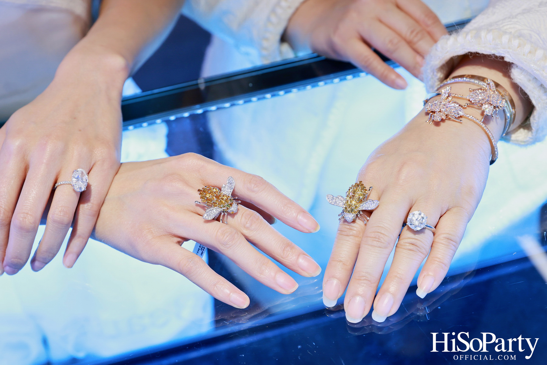 HiSoParty เชิญแขกคนพิเศษร่วมสัมผัส 'THE ULTIMATE LUXURY EXPERIENCE' โดย BEAUTY GEMS x BENTLEY BANGKOK