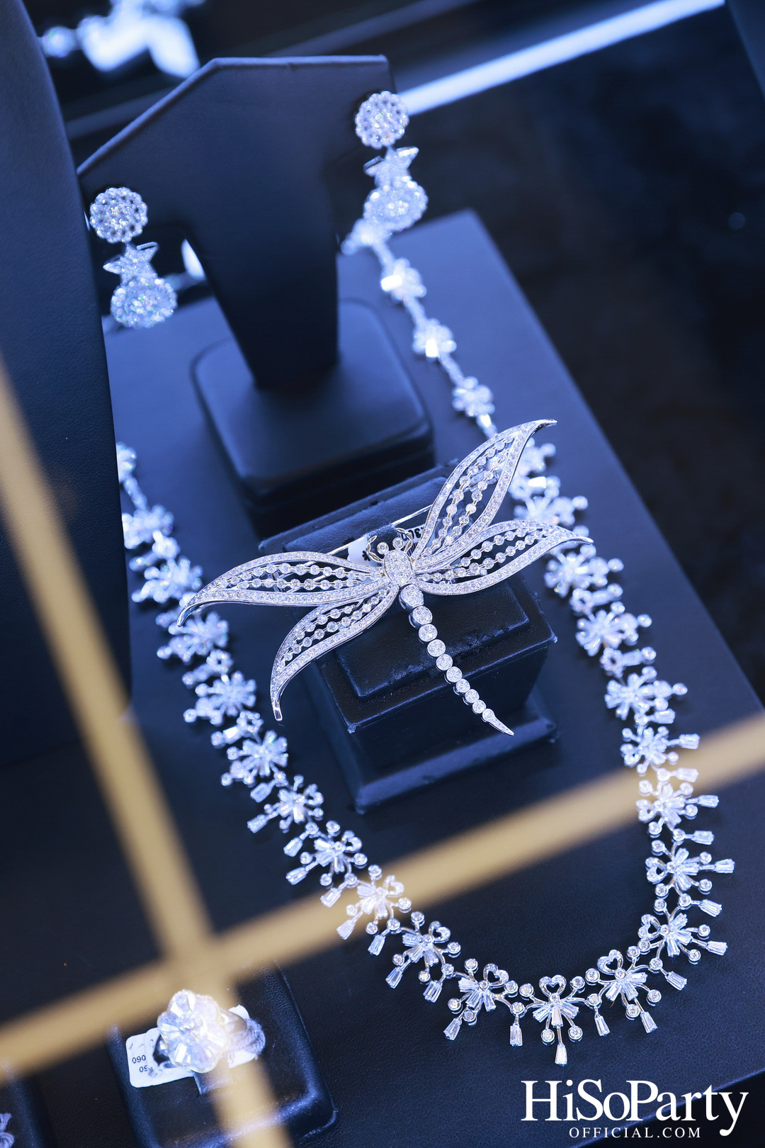 HiSoParty เชิญแขกคนพิเศษร่วมสัมผัส 'THE ULTIMATE LUXURY EXPERIENCE' โดย BEAUTY GEMS x BENTLEY BANGKOK