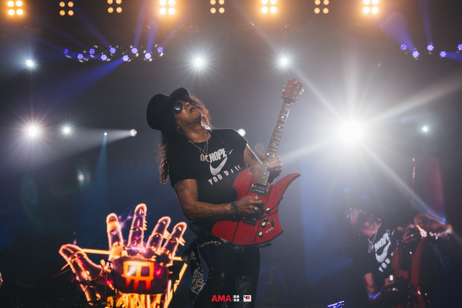 ชาวร็อกรวมพลังแน่นธันเดอร์โดม รับตำนาน Guns N' Roses กลับมาเขย่าประเทศไทยอีกครั้งใน Guns N' Roses 2025 World Tour – Bangkok