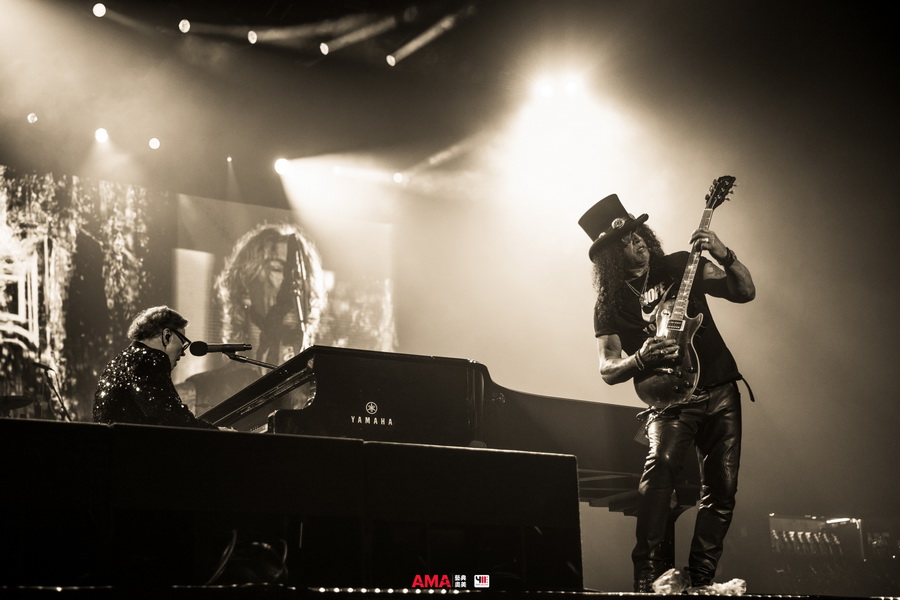 ชาวร็อกรวมพลังแน่นธันเดอร์โดม รับตำนาน Guns N' Roses กลับมาเขย่าประเทศไทยอีกครั้งใน Guns N' Roses 2025 World Tour – Bangkok